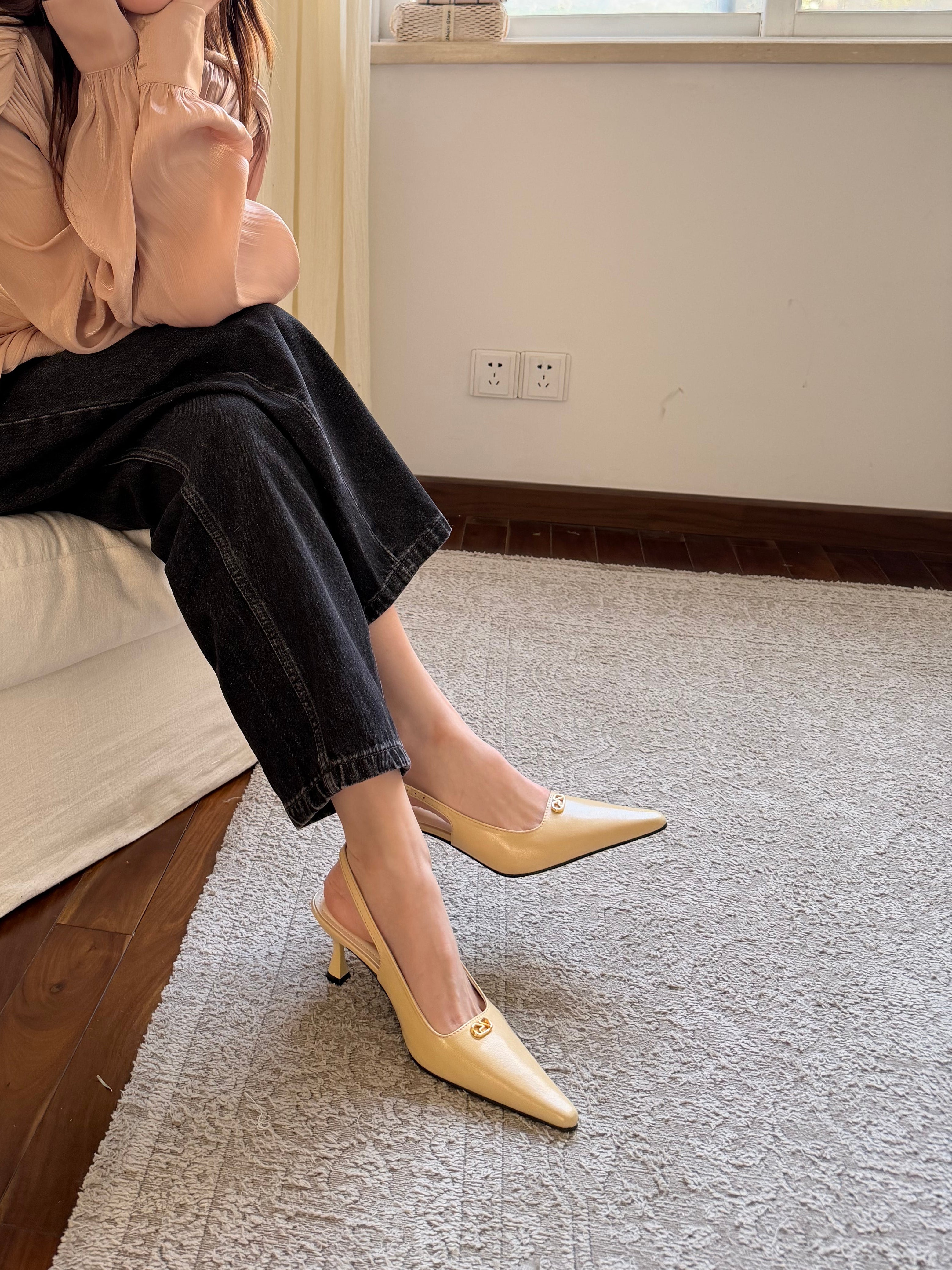 La mode Sharp Gold Icon Heels