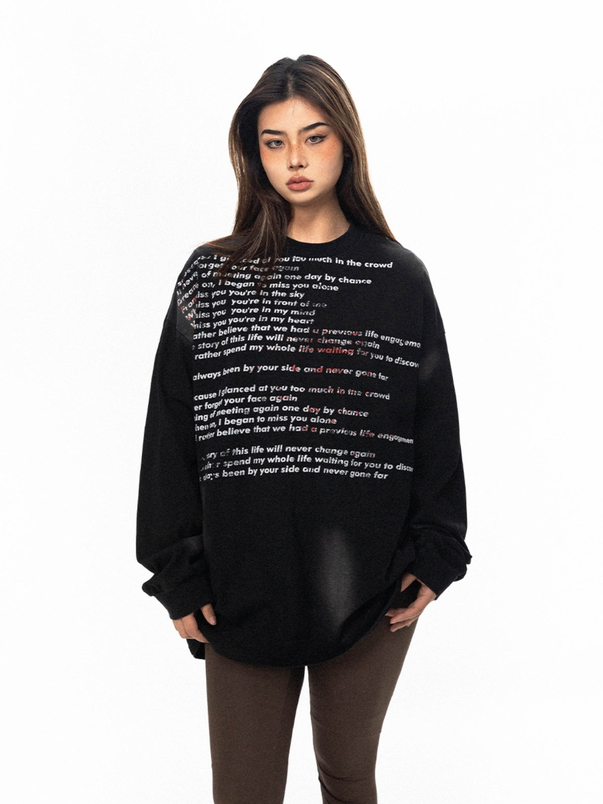 تي شيرت BLACKBB American Retro Fried Color Monogram مطبوع بأكمام طويلة