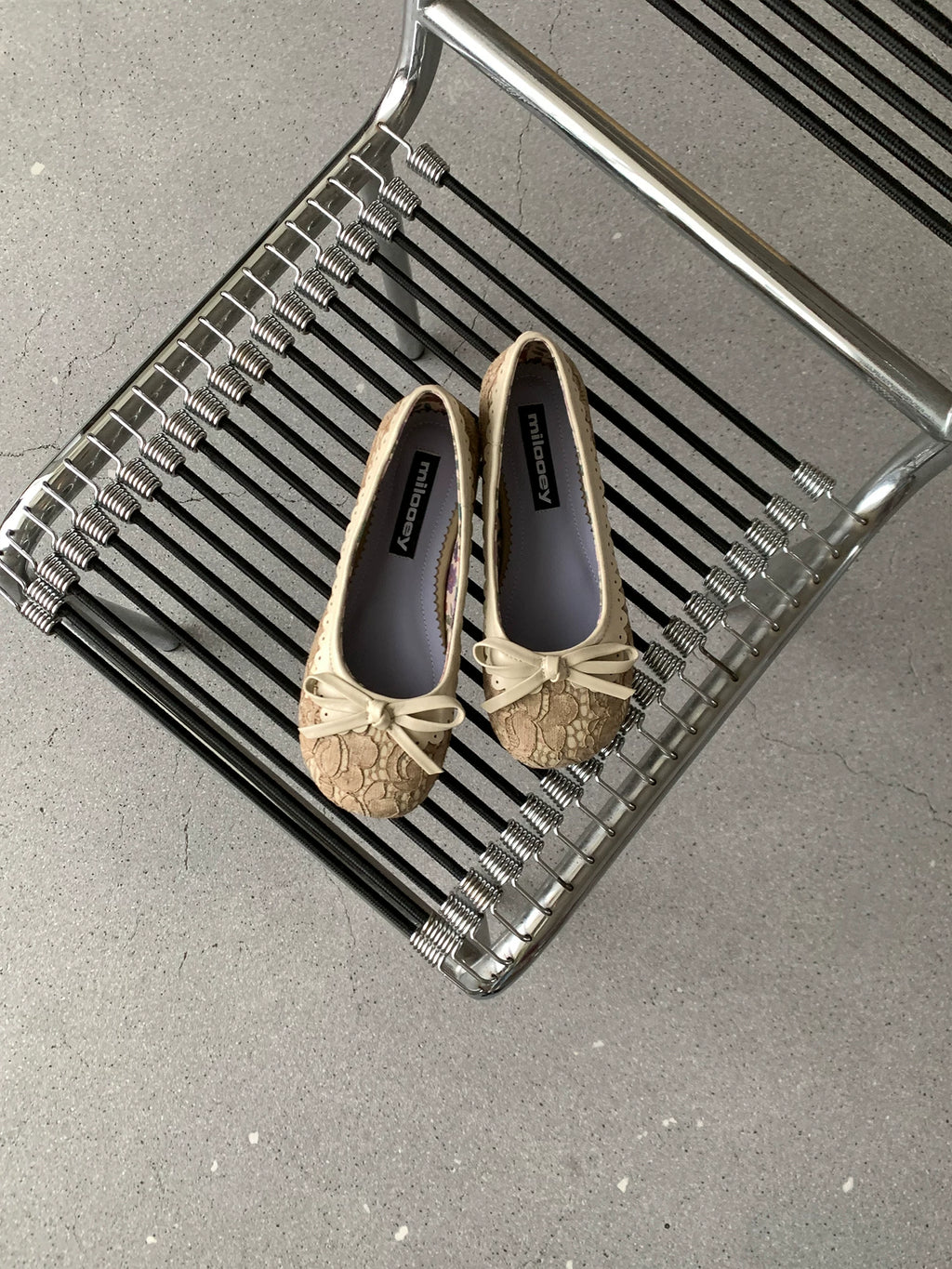 MILOOEY Bow-Detail Leather Ballet Flat