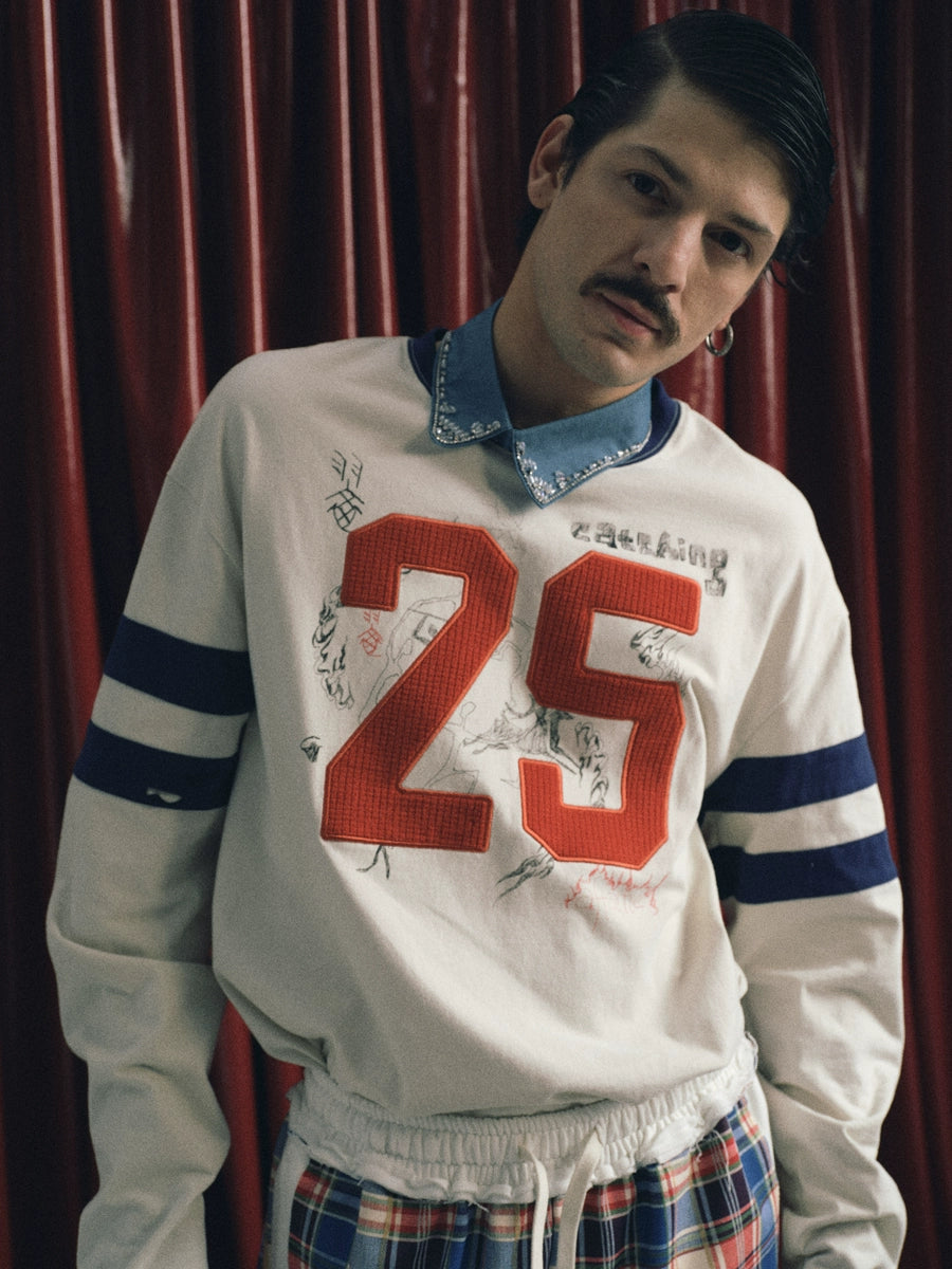 TREclub Contrast Color Embroidery Graffiti Print Long Sleeve