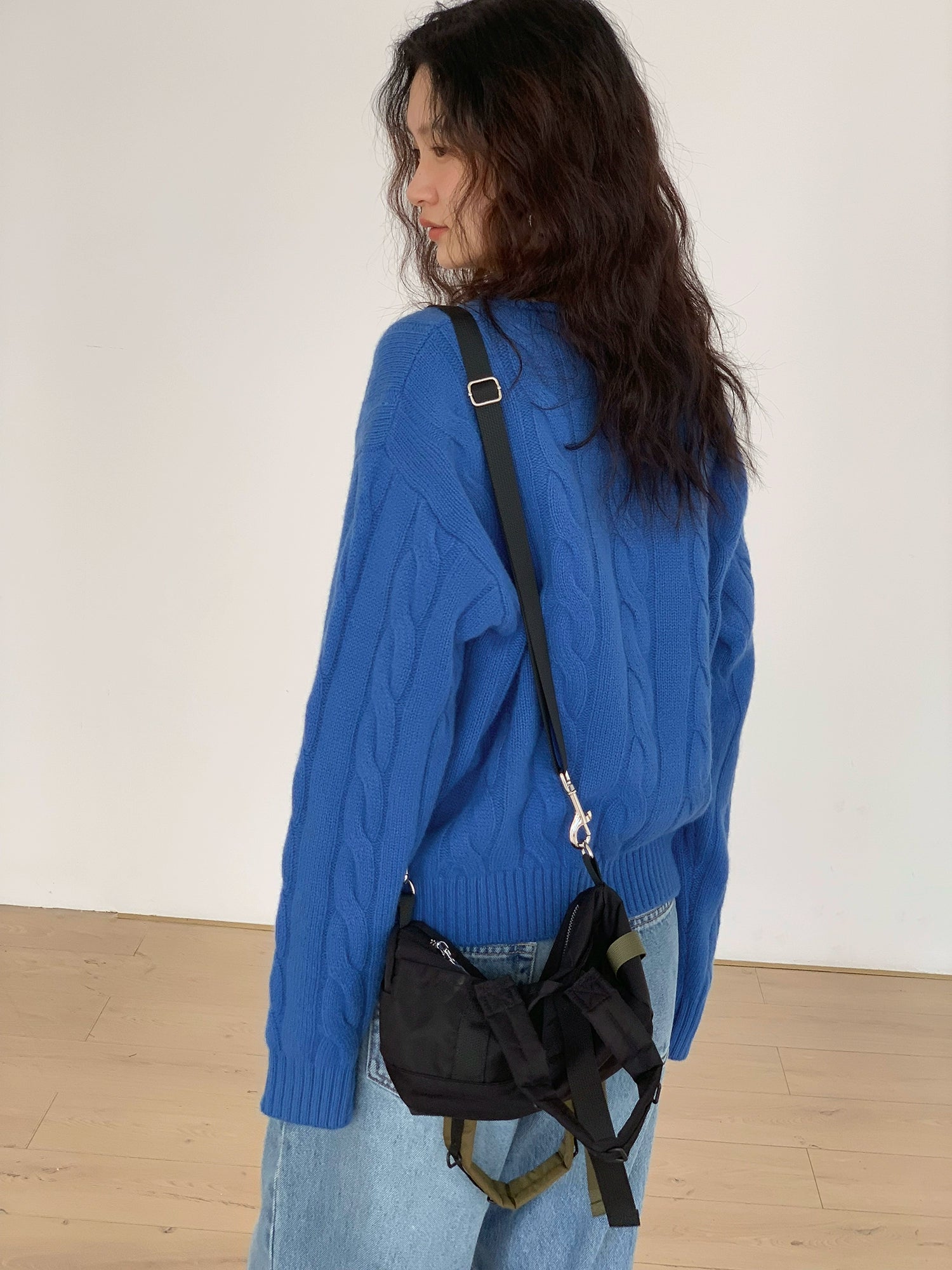 EM Lazy Wind Soft Waxy Twist Sweater