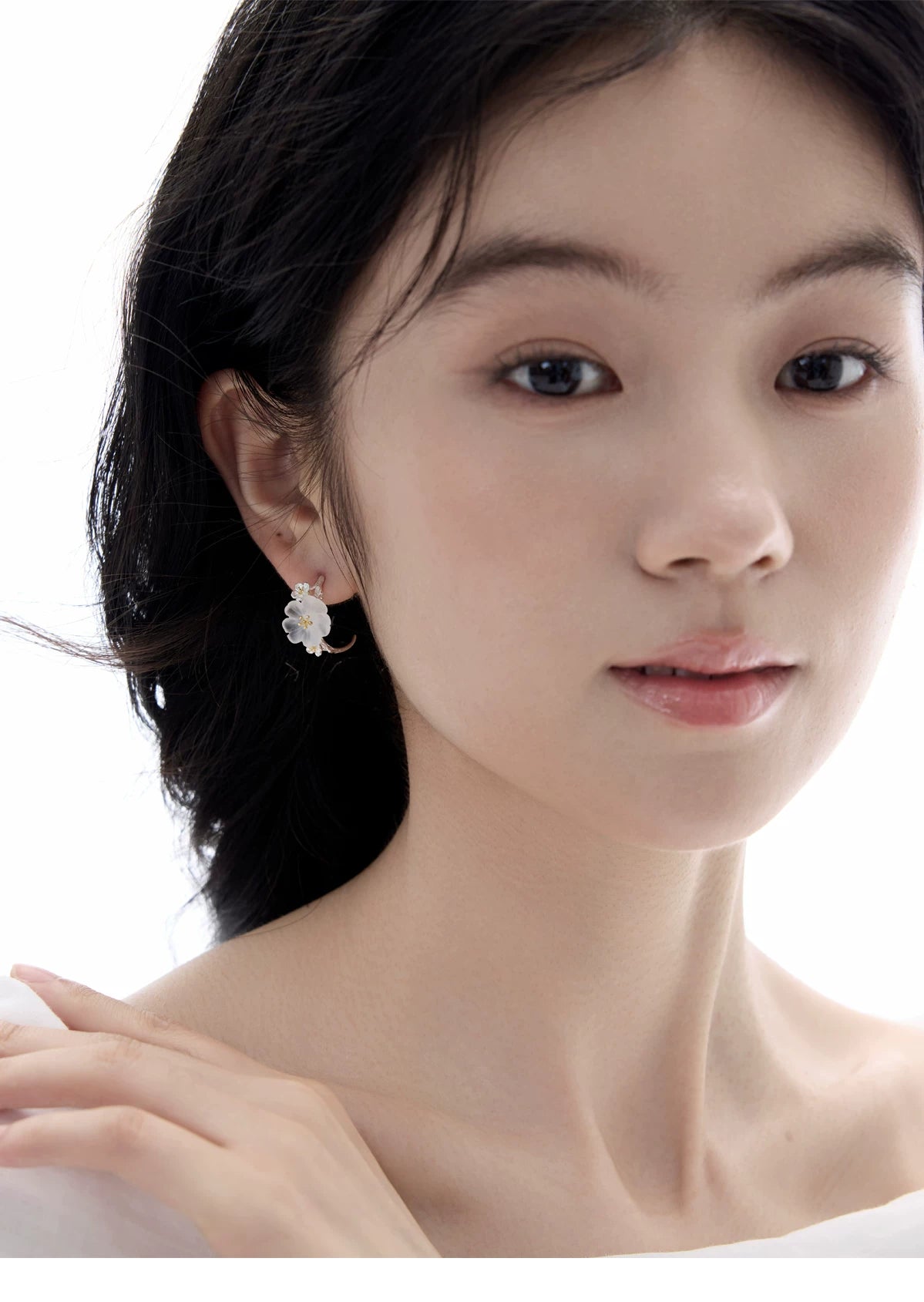 NO SOLUTION Silver Plum Flower Premium Earrings