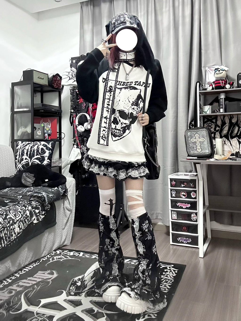 WETBODY Dark Street Loose Skull Top