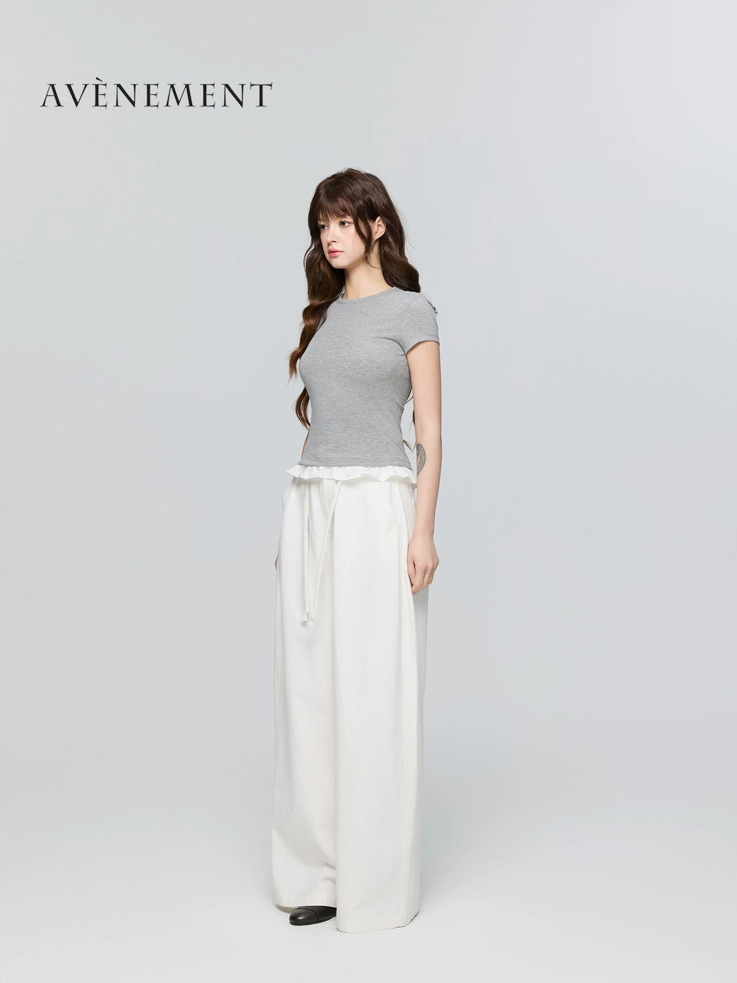 Avenement Splicing Lace Slim Body Contrasting Tee