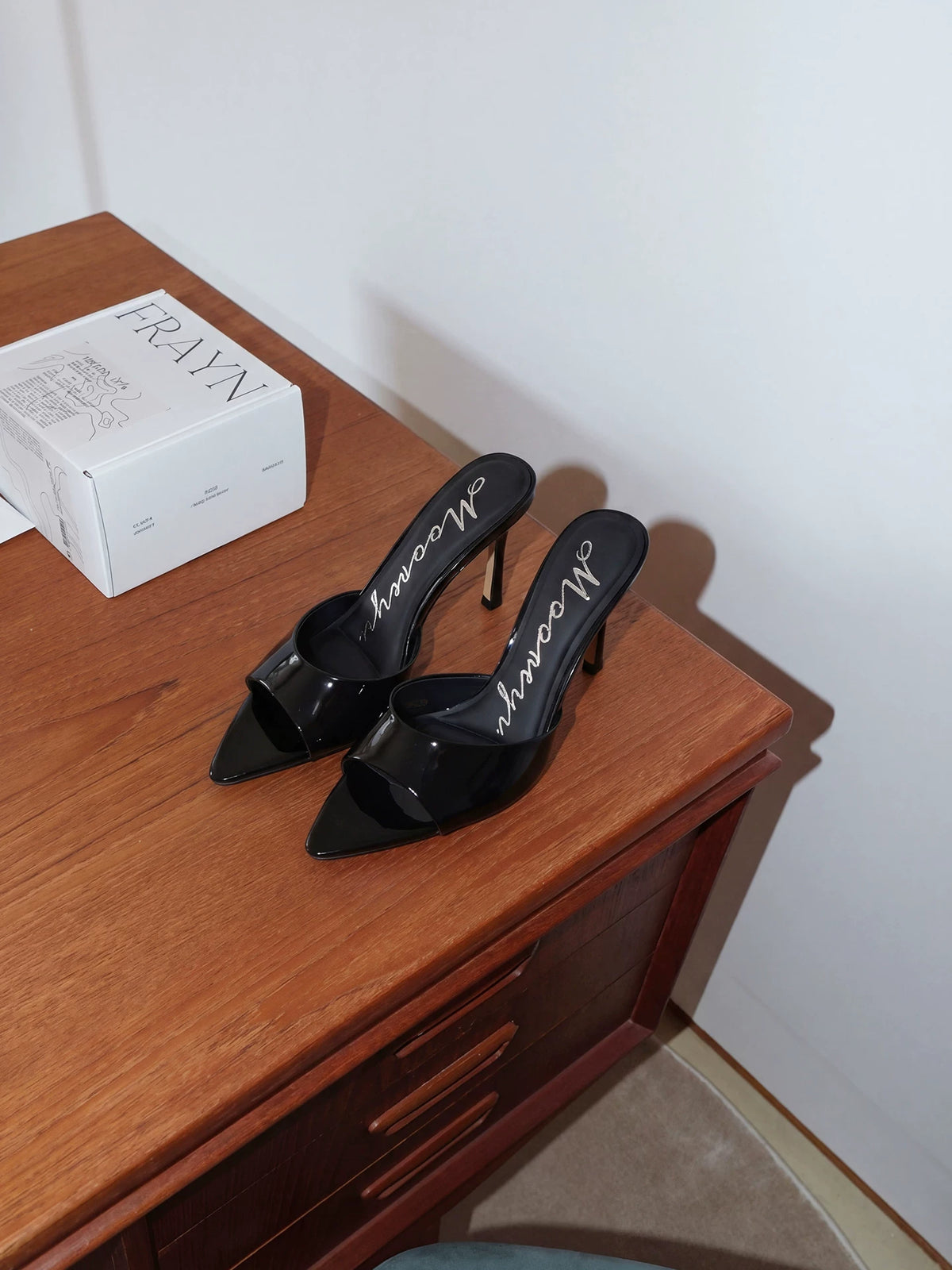 Mooreyu Open-Toe Stiletto Heel Sandal