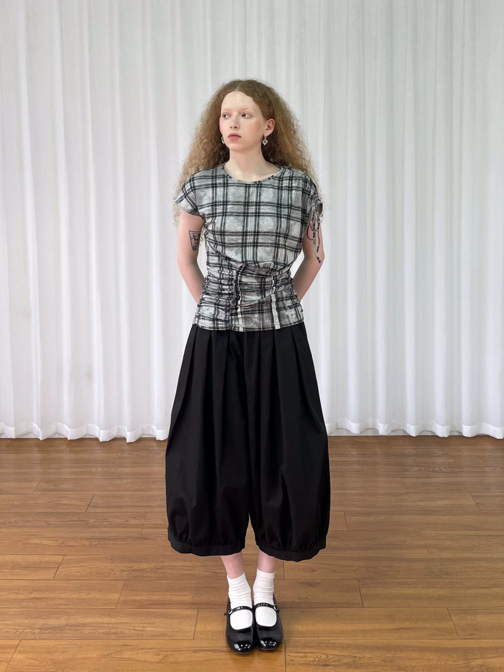 LooseSmell Gray Checkered Slim Fit Pleated Tee