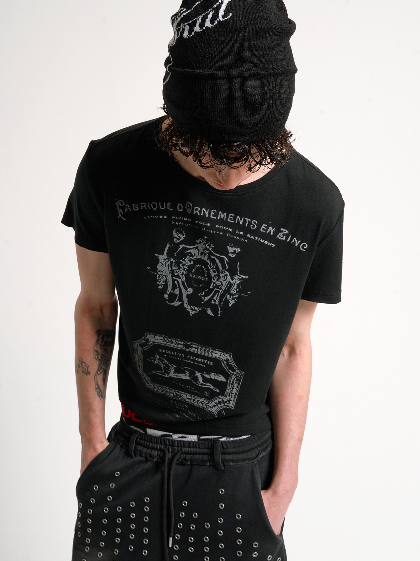 No E Mosen Stamp Stamp Front Shoulder Tee