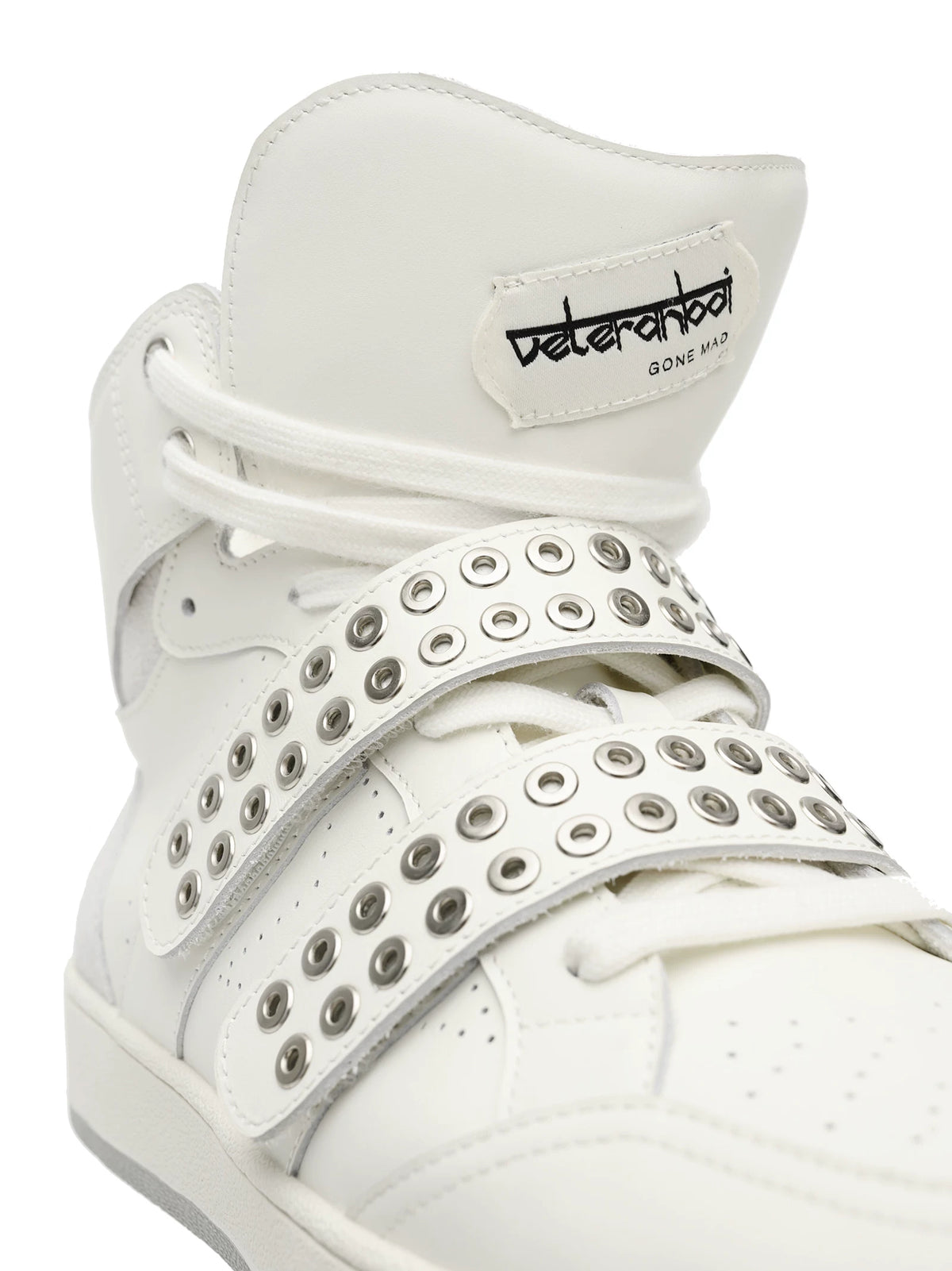 VETERANBOI Leather Rivet Lace-Up Sneaker