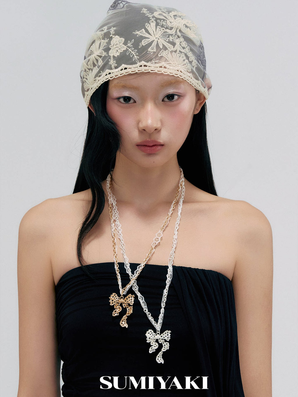 SUMIYAKI Lace Bow Pendant Necklace