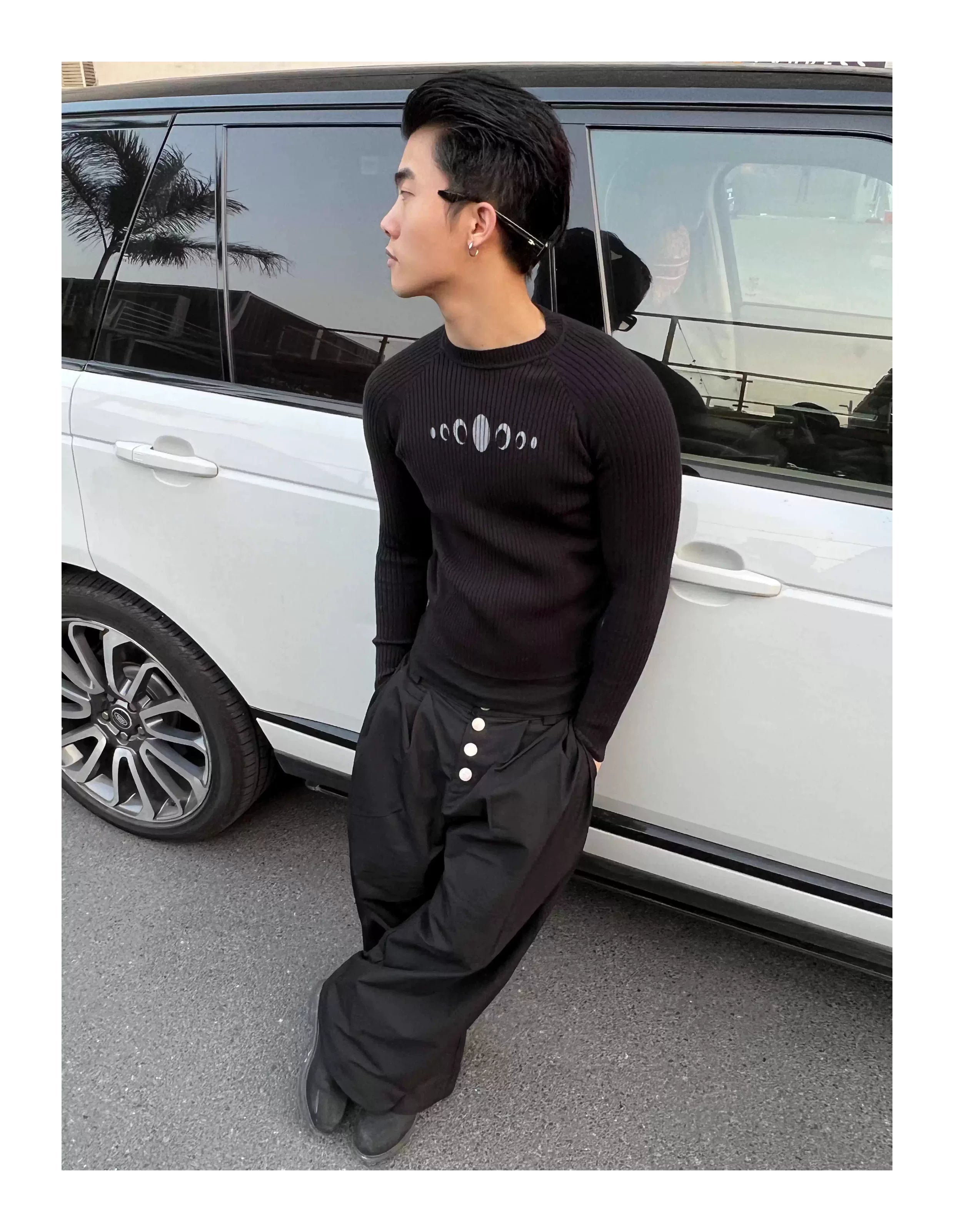 KARMANISTIC slim-fit knitted long-sleeved sweater