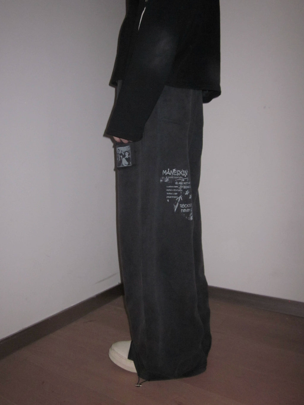 URRRGE Retro Sticker Embroidered Casual Sweatpants