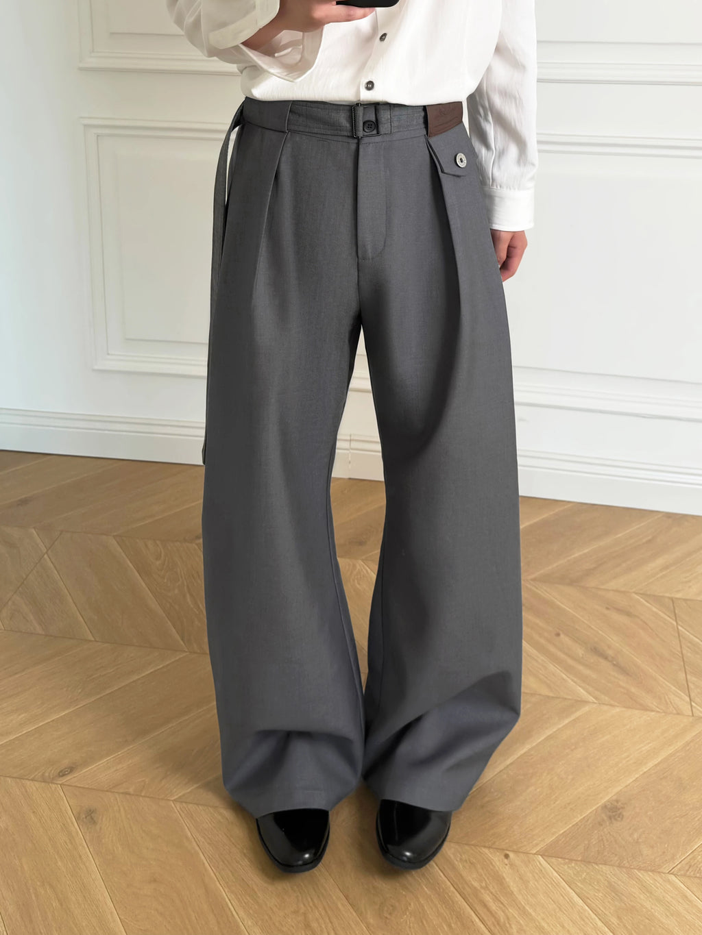 Stay the Night 400g Pleated Mid-Rise Straight-Leg Trousers