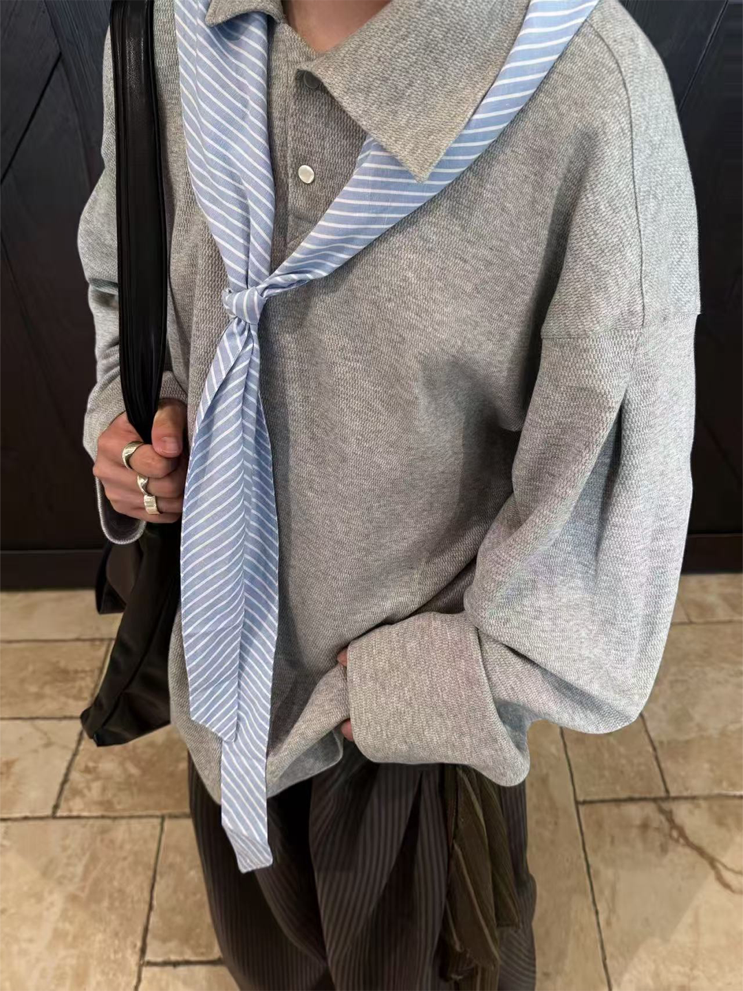 RELABEL Asymmetrical Diagonal Neck Knitted Scarf POLO Shirt