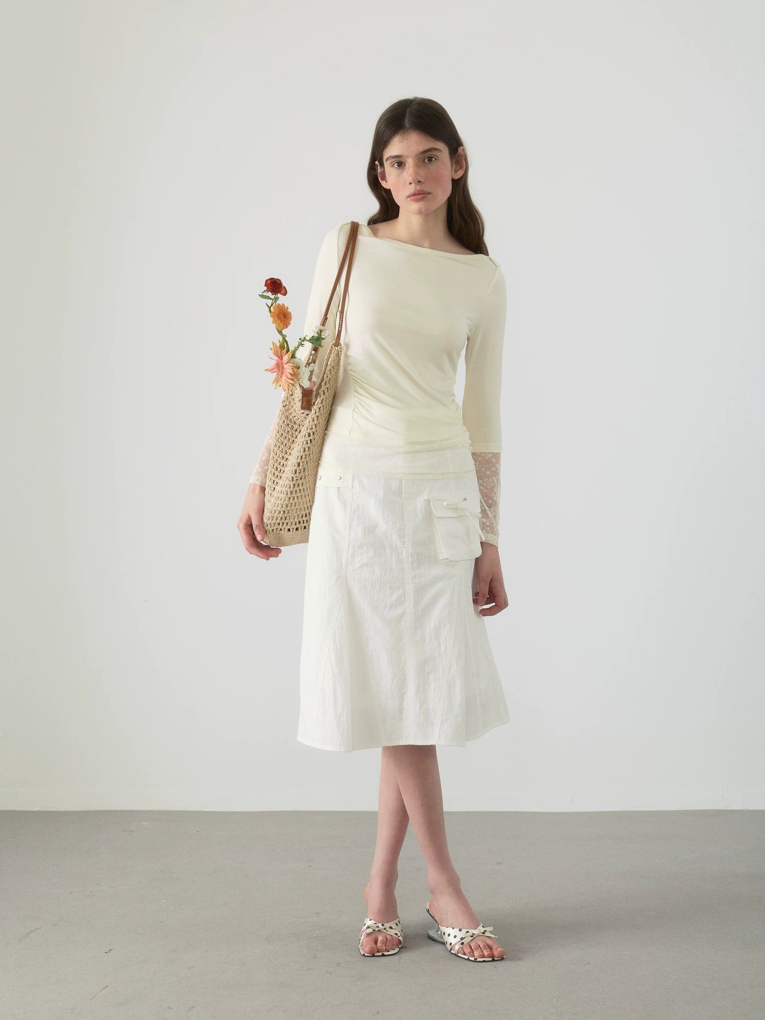 Yawhat Lace Trim Shirred Asymmetric Long-Sleeve Tee