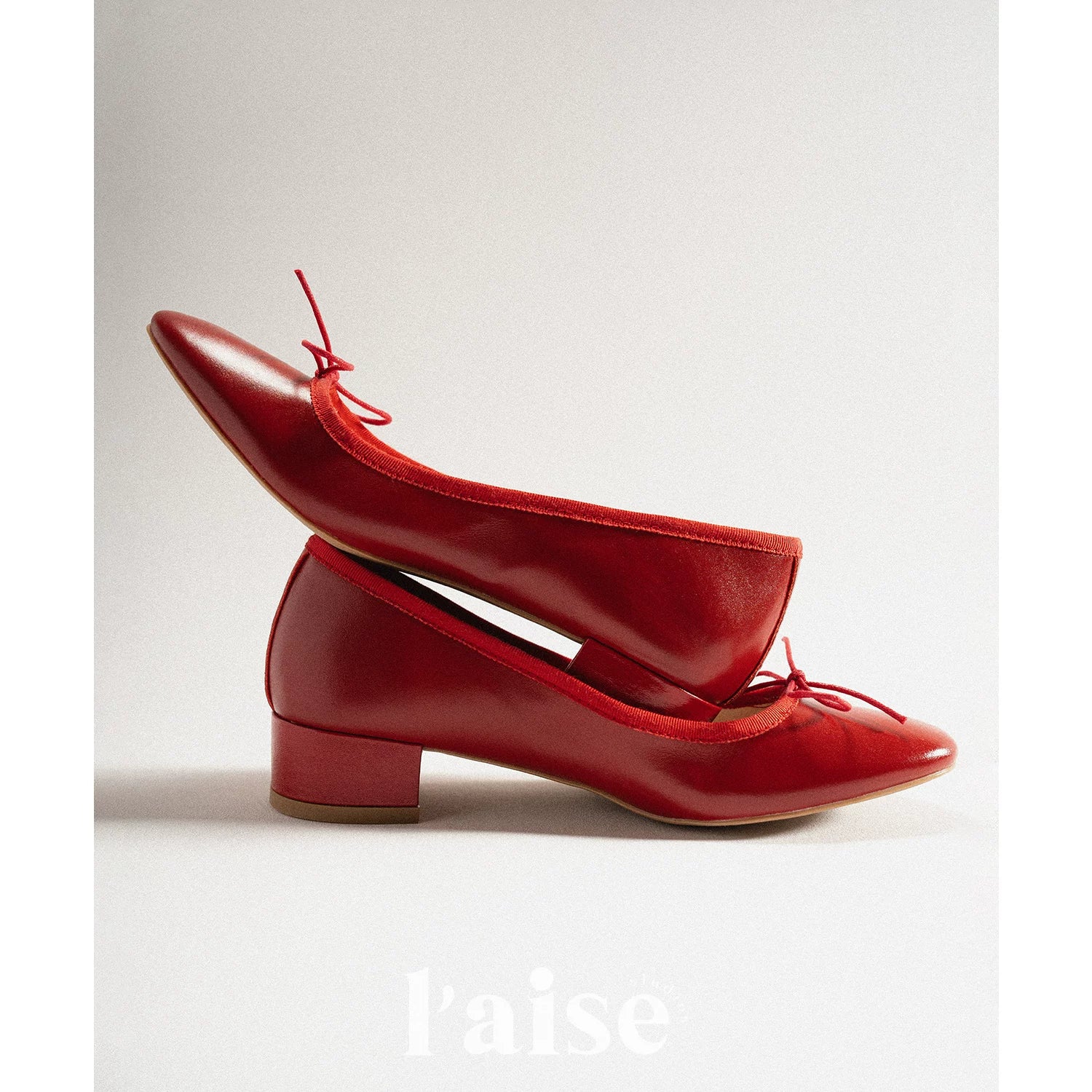 L'aise Bow Mid-heel Shoes