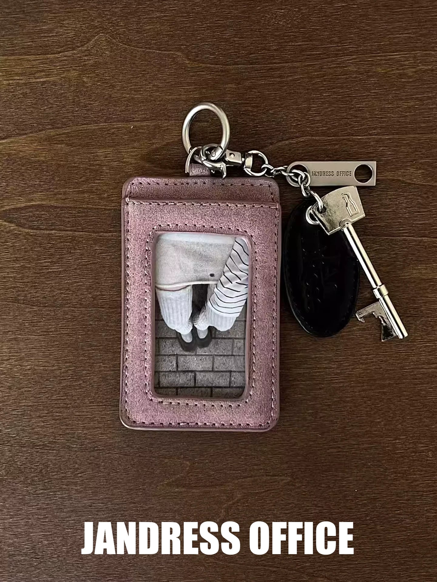 JANDRESS Oval Key Card Holder