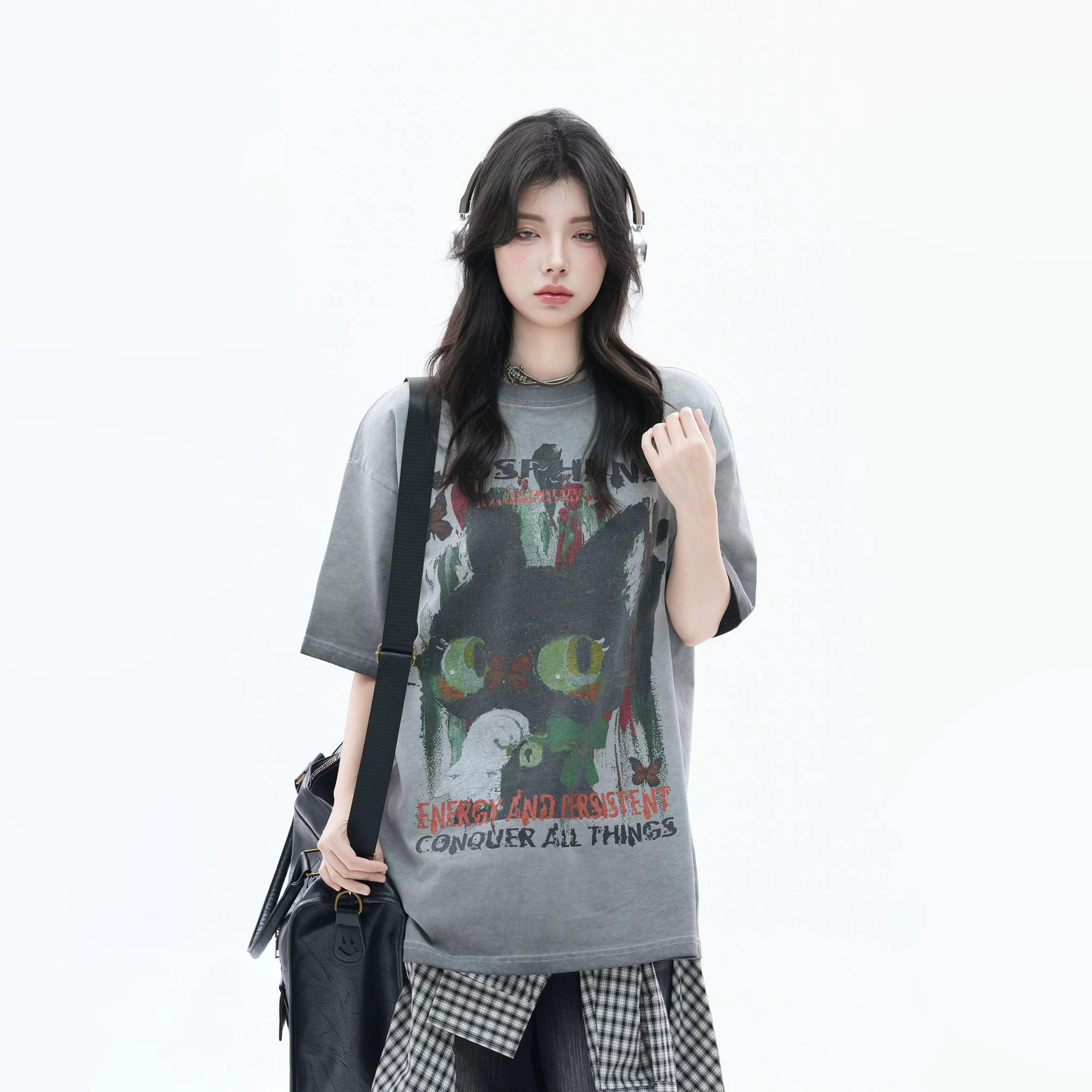 Zuocisankon Oversize Cute Cat Graffiti Print Tee