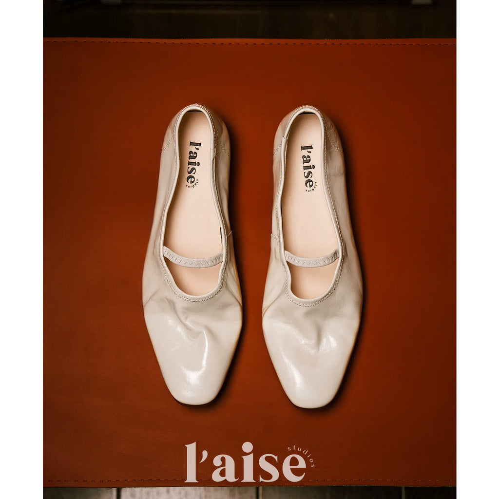 L'aise Leather Almond-Toe Ankle Strap Mary Jane Flat