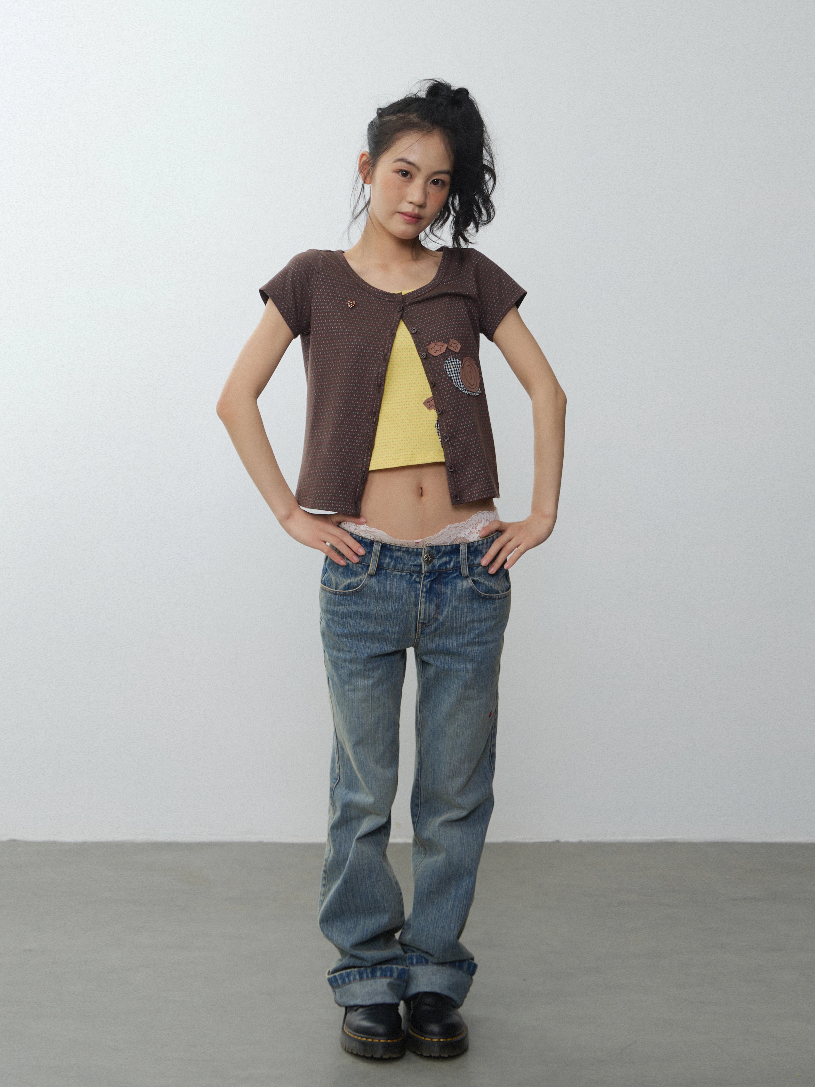 In Two Twos Snail Patch Embroidered Casual Tee