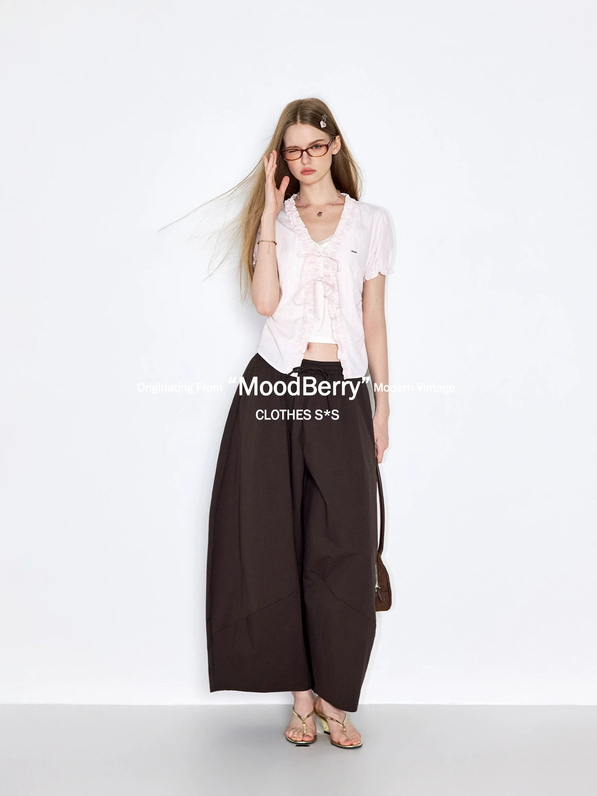 MoodBerry Retro V-Neck Ruffle Bow Cropped Blouse