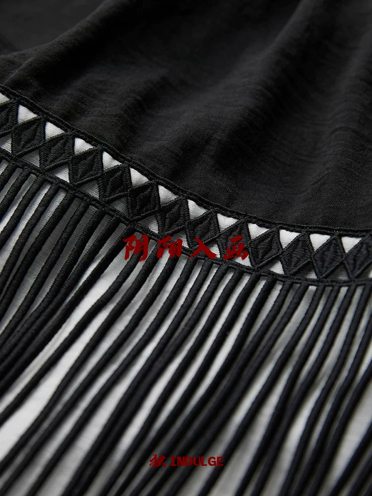 INDULGE Minimalist Contrasting Color Stitching A-shaped Skirt