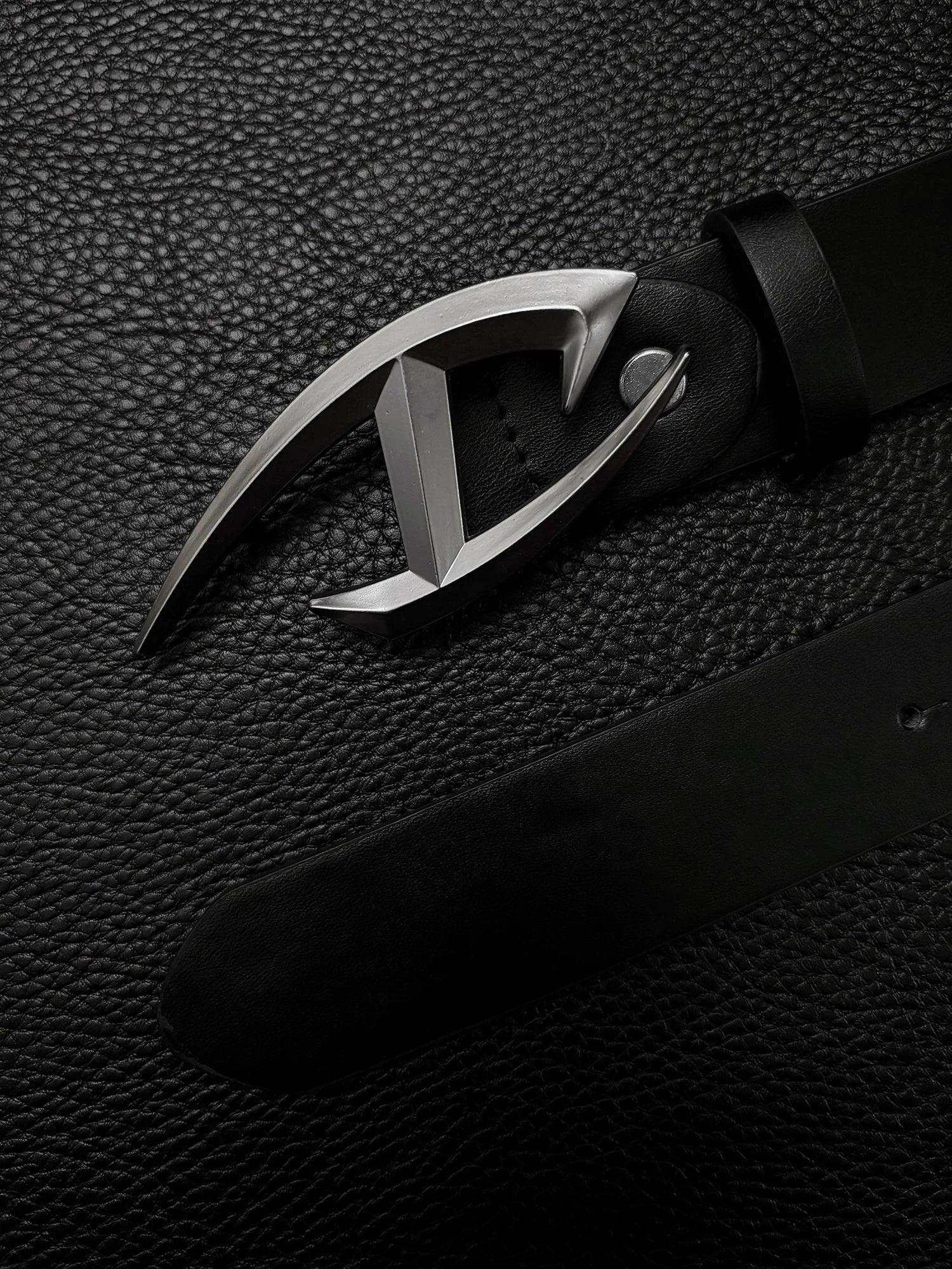 DPOL Futuristic Cleanfit Belt