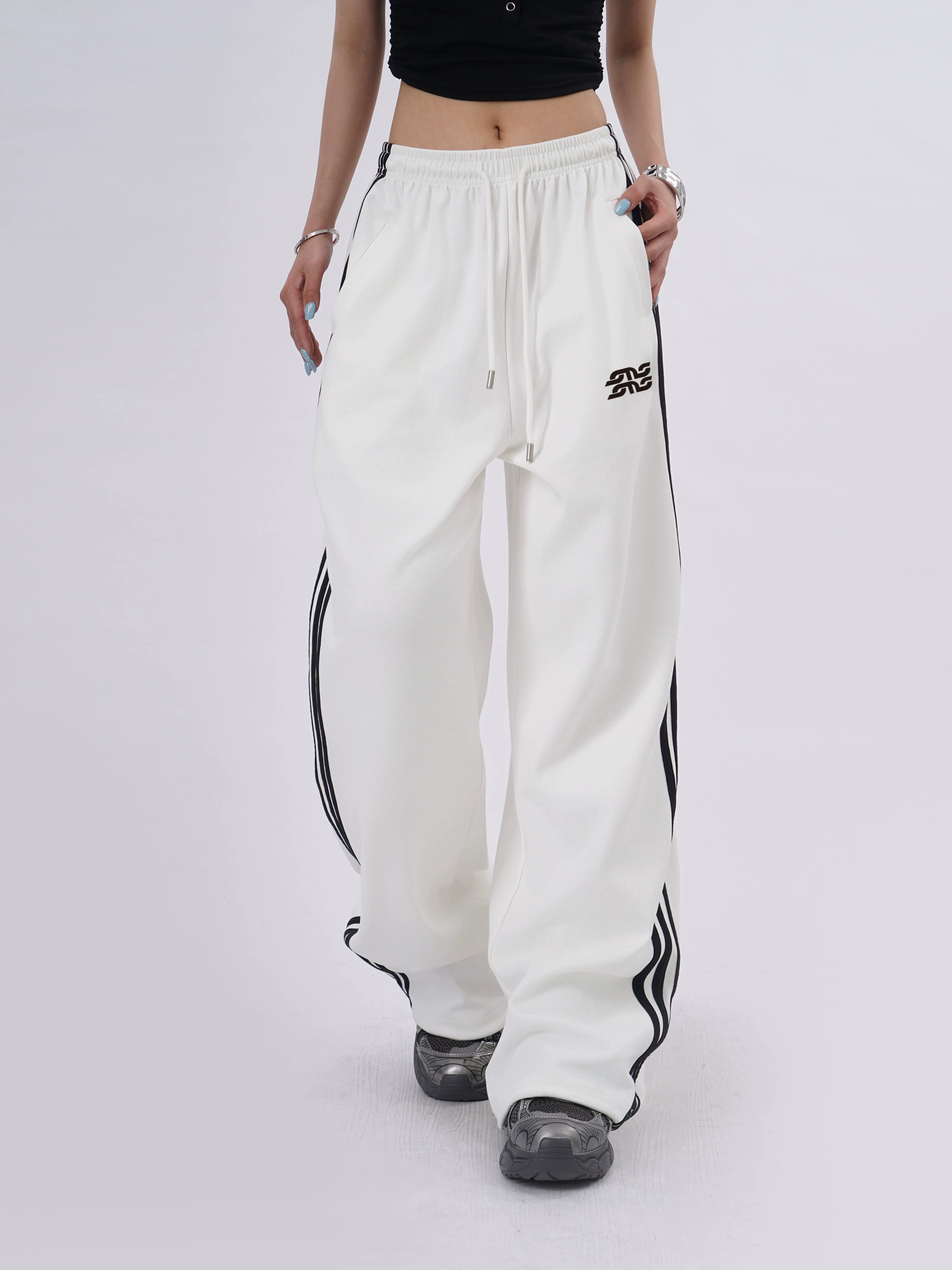 SAMUSAN Embroidered Three-bar Drawstring Slim Slacks