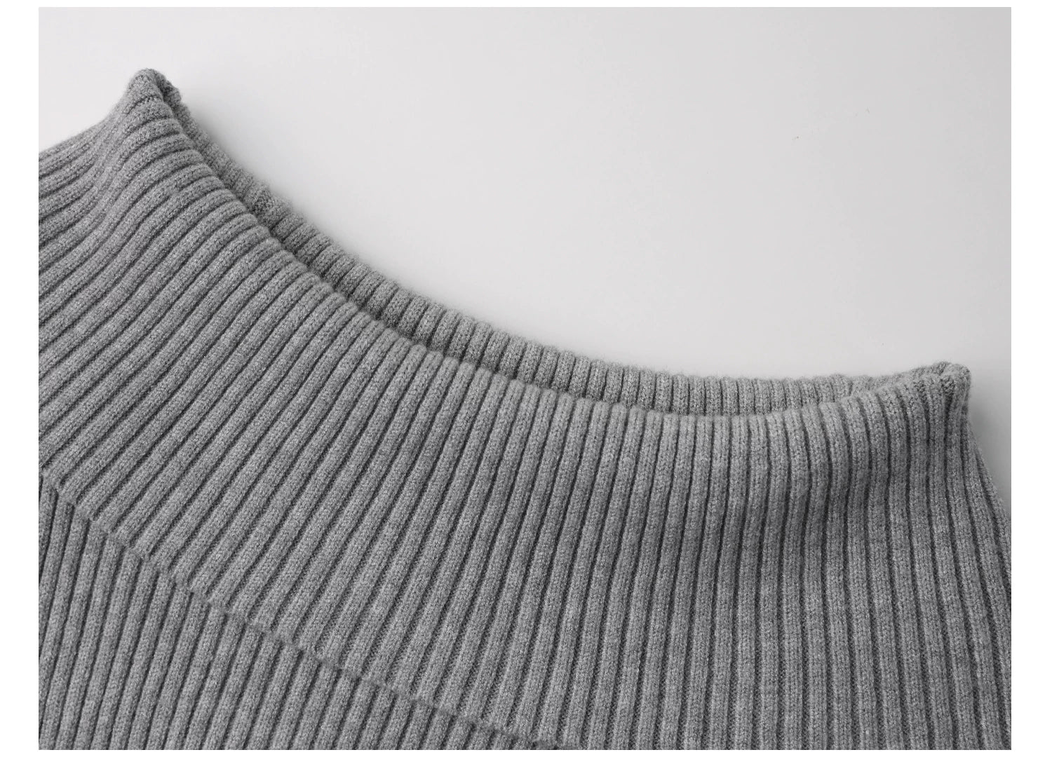 EIGHTHMONTH One-word Shoulder Slim-fit Knitted Sweater
