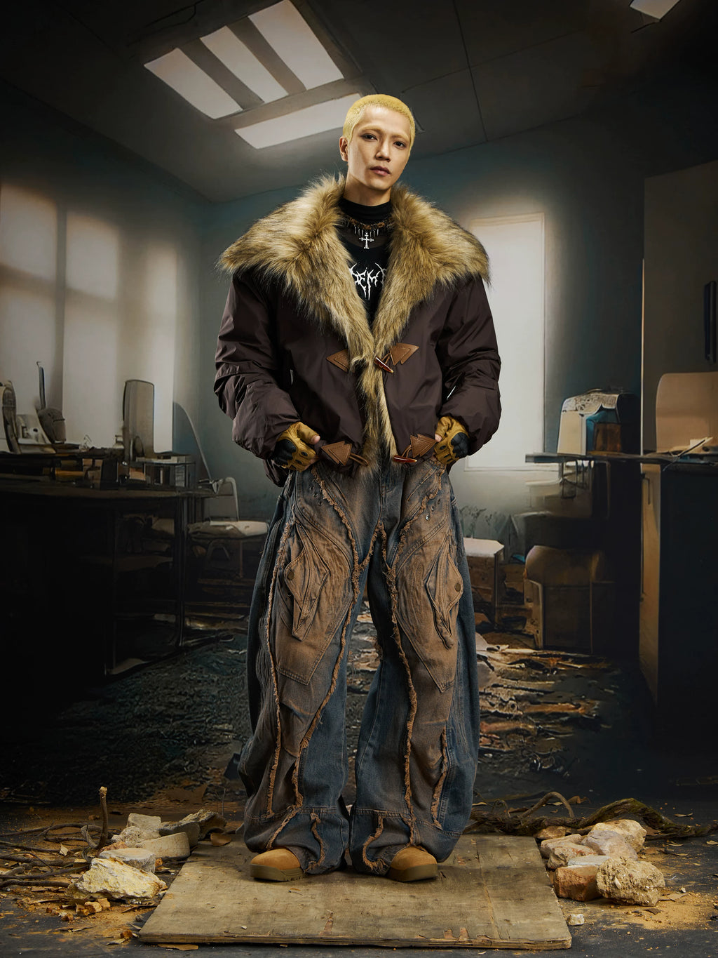NOMANIAI Overweight Deconstruction Rough Edge Old Structure Scimitar Jeans