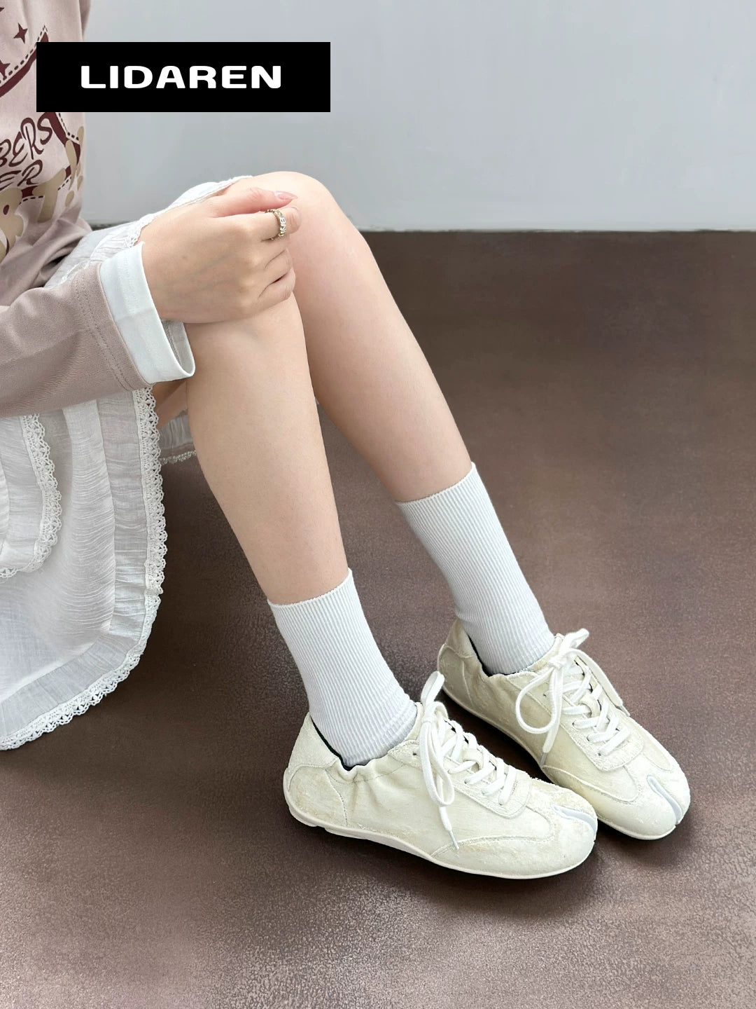 Lidaren Produced Vintage Distressed Split-Toe Lace-Up Sneaker