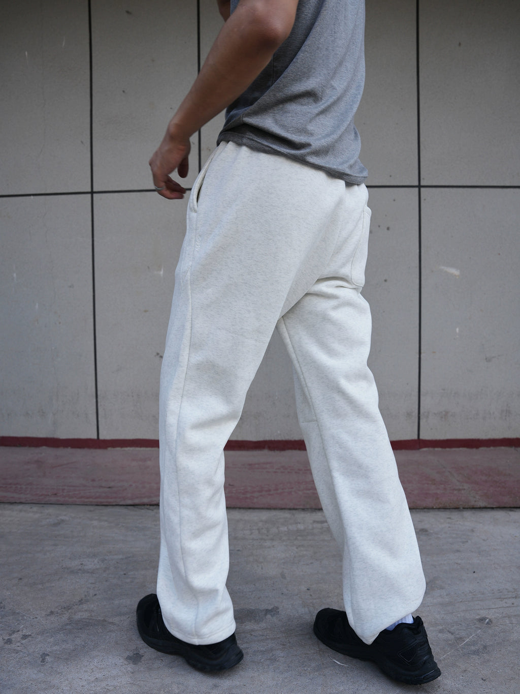 GTAL Thick Drawstring Straight Embroidered Sweatpants