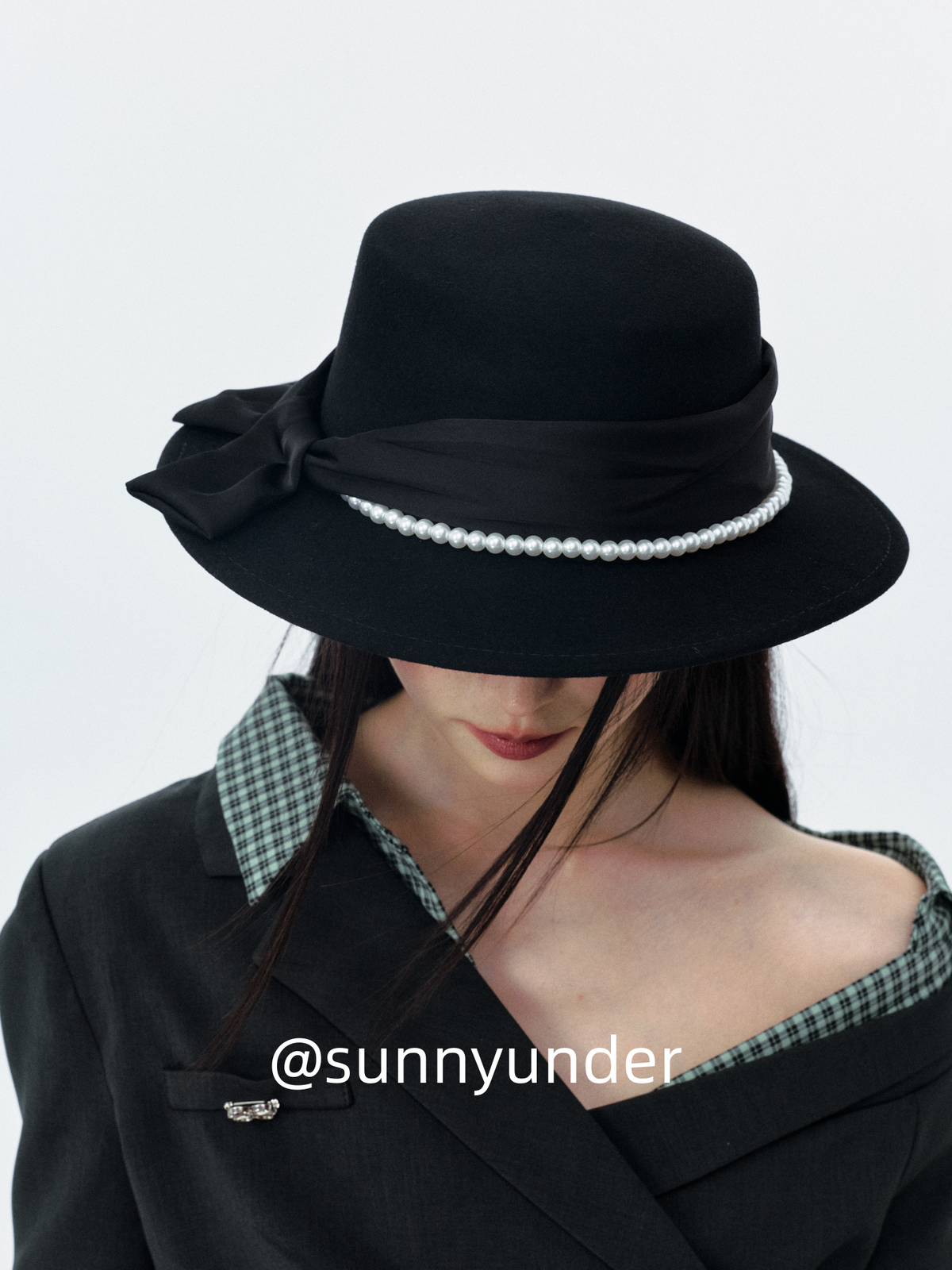 Sunnyunder Elegant Bead Strap Bow Wool Flat Top Hat