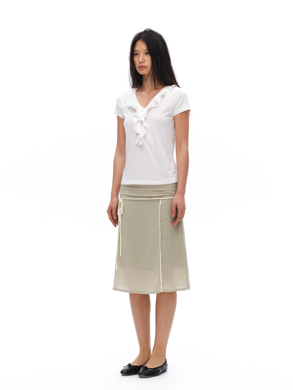 Oinimi Ruffle Edge V Neck Slim and Thin Tee