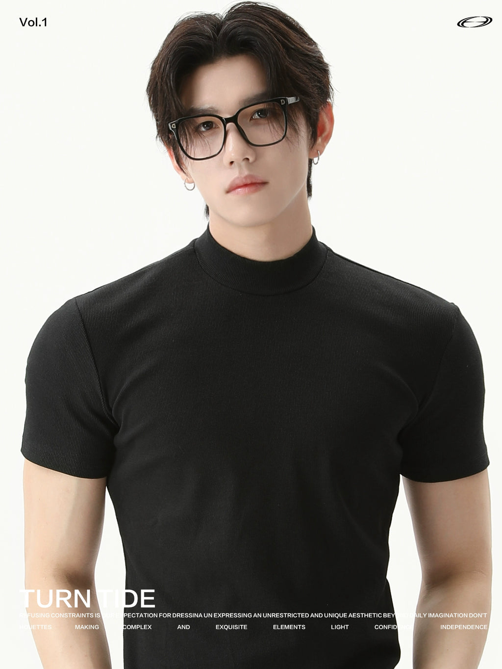 TURNTIDE Simple Semi-turtleneck Slim Tee