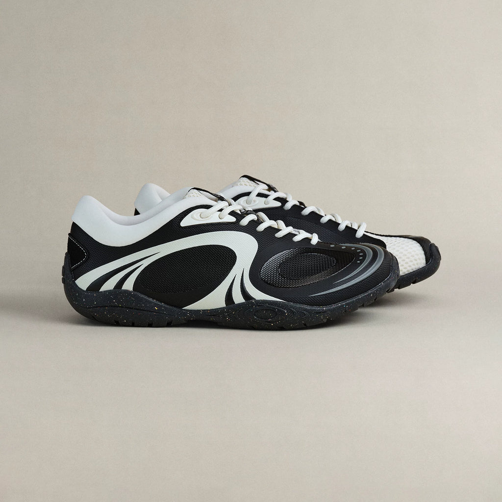 OLD ORDER Obsidian Breathable Running Sneaker