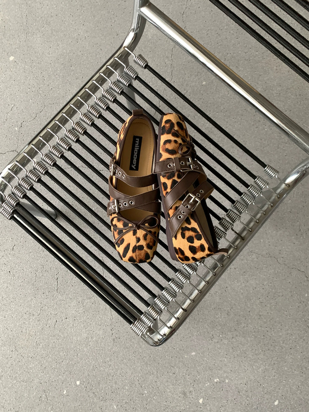 MILOOEY Leather Bow Mary Jane Flats