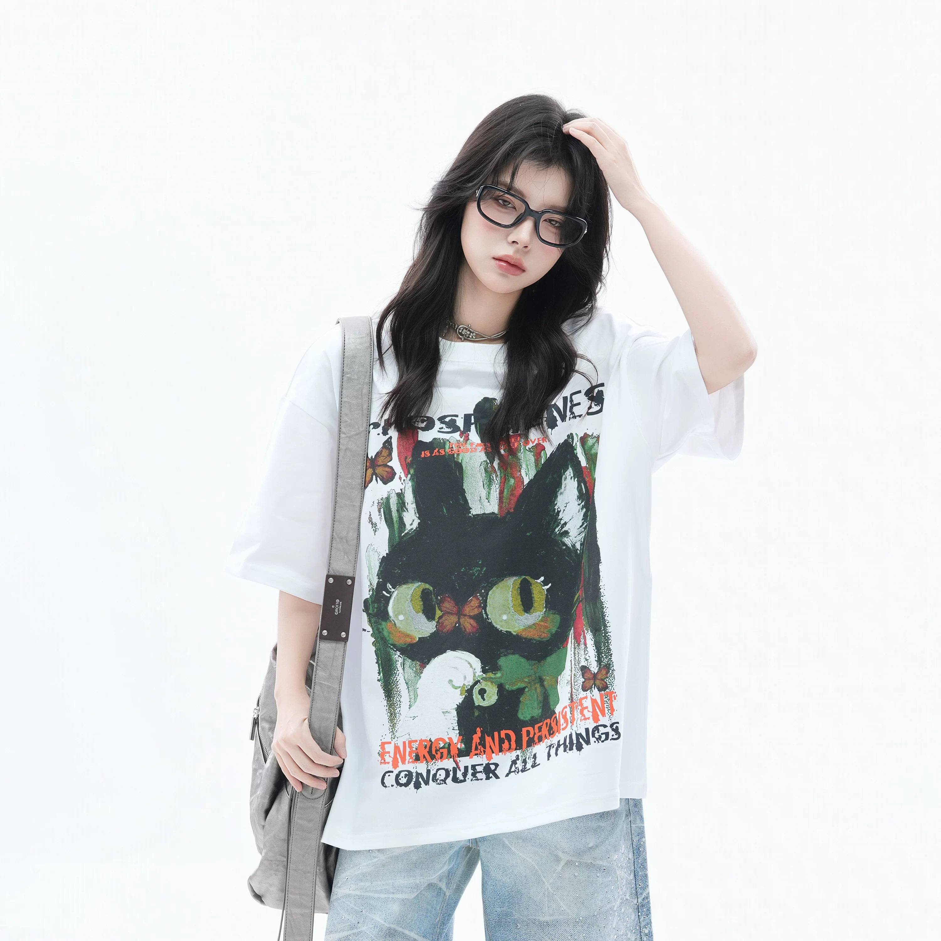 Zuocisankon Oversize Cute Cat Graffiti Print Tee