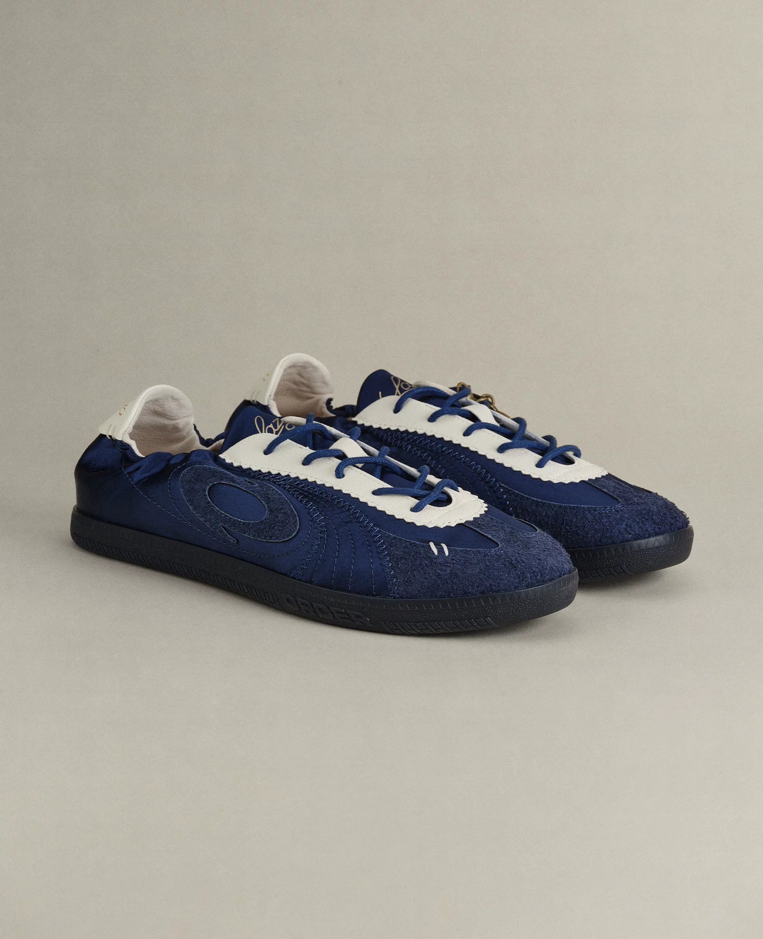 OLD ORDER Leather Lace-Up Training Sneaker