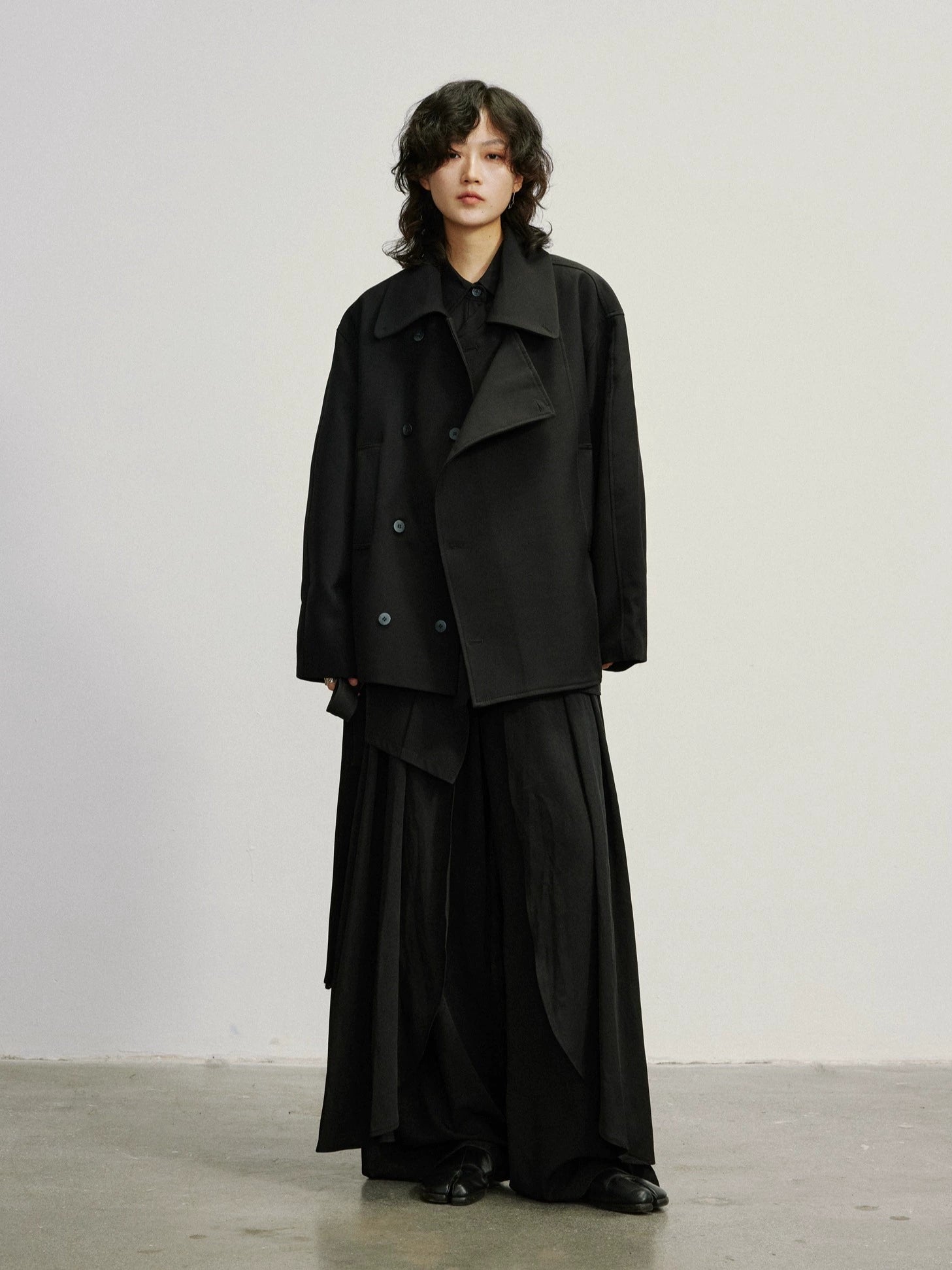 SUNYVONNE Minimalist Lapel Double-breasted Short Jacket