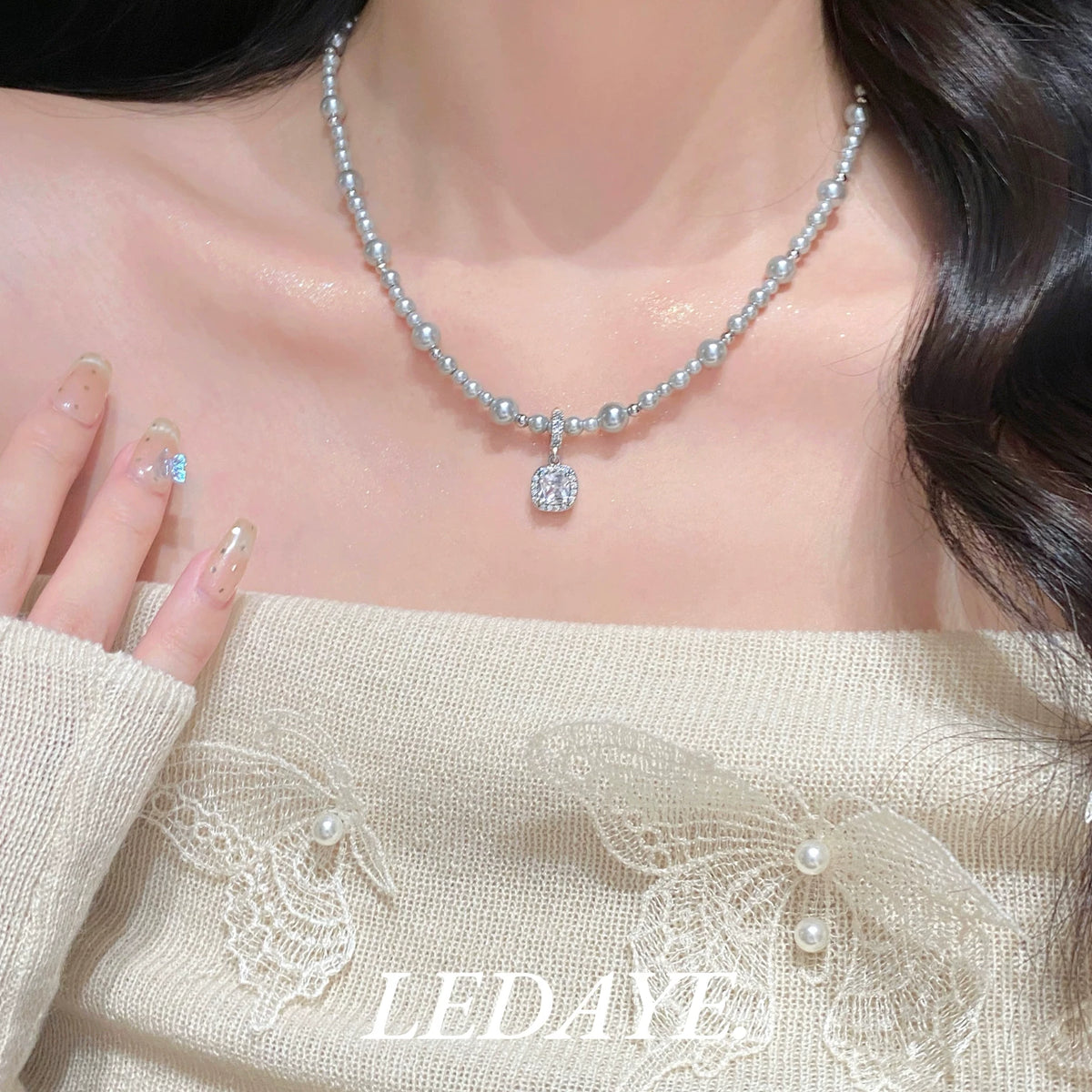 LIDAYE Sugar Bubble Pearl Pendant Choker Necklace