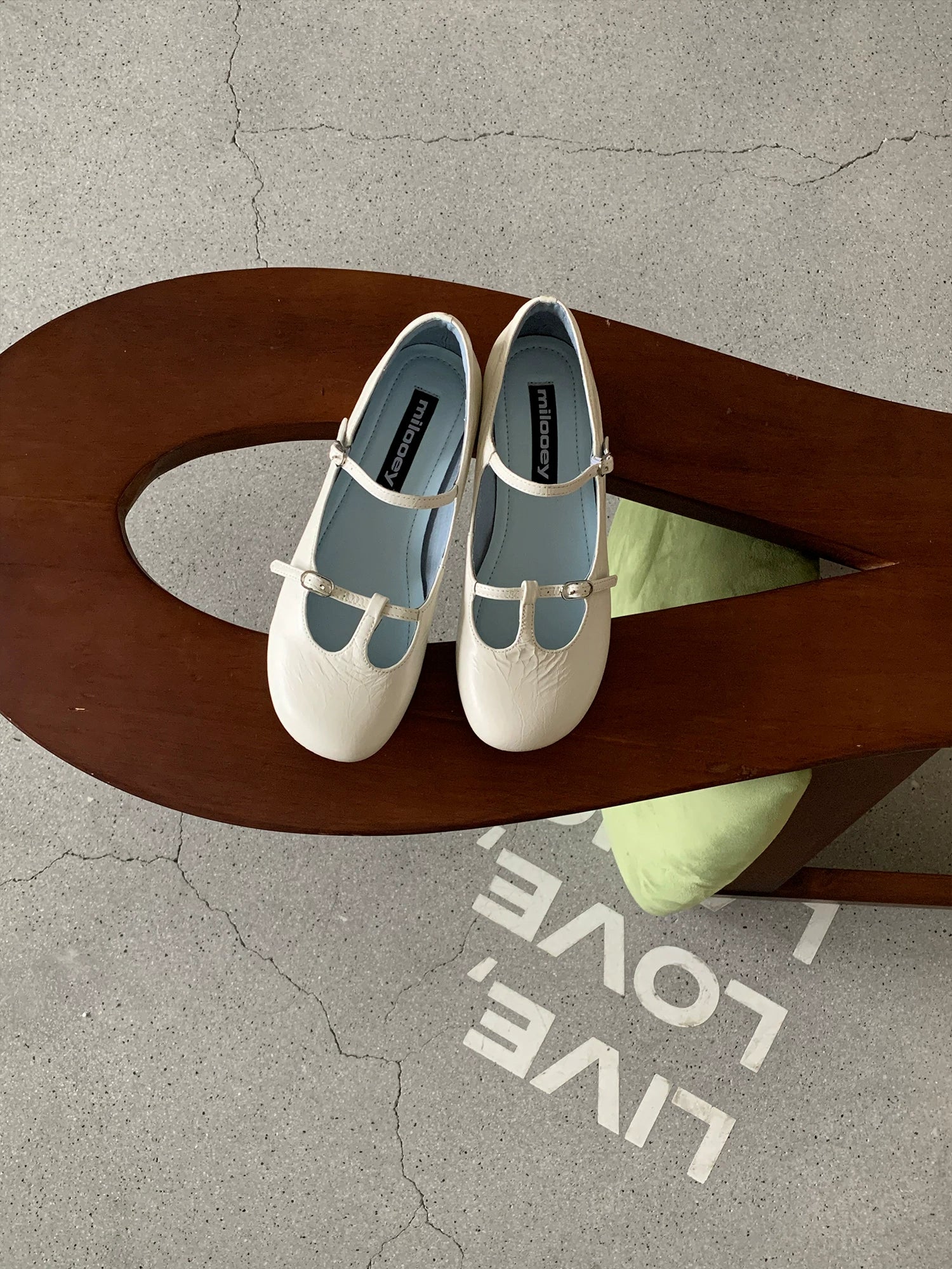 MILOOEY Leather One-Strap Mary Jane