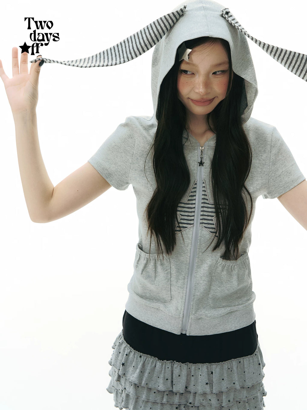 Two days off lab Sweet Bunny Ear Zip-Up Hooded Cropped Tee