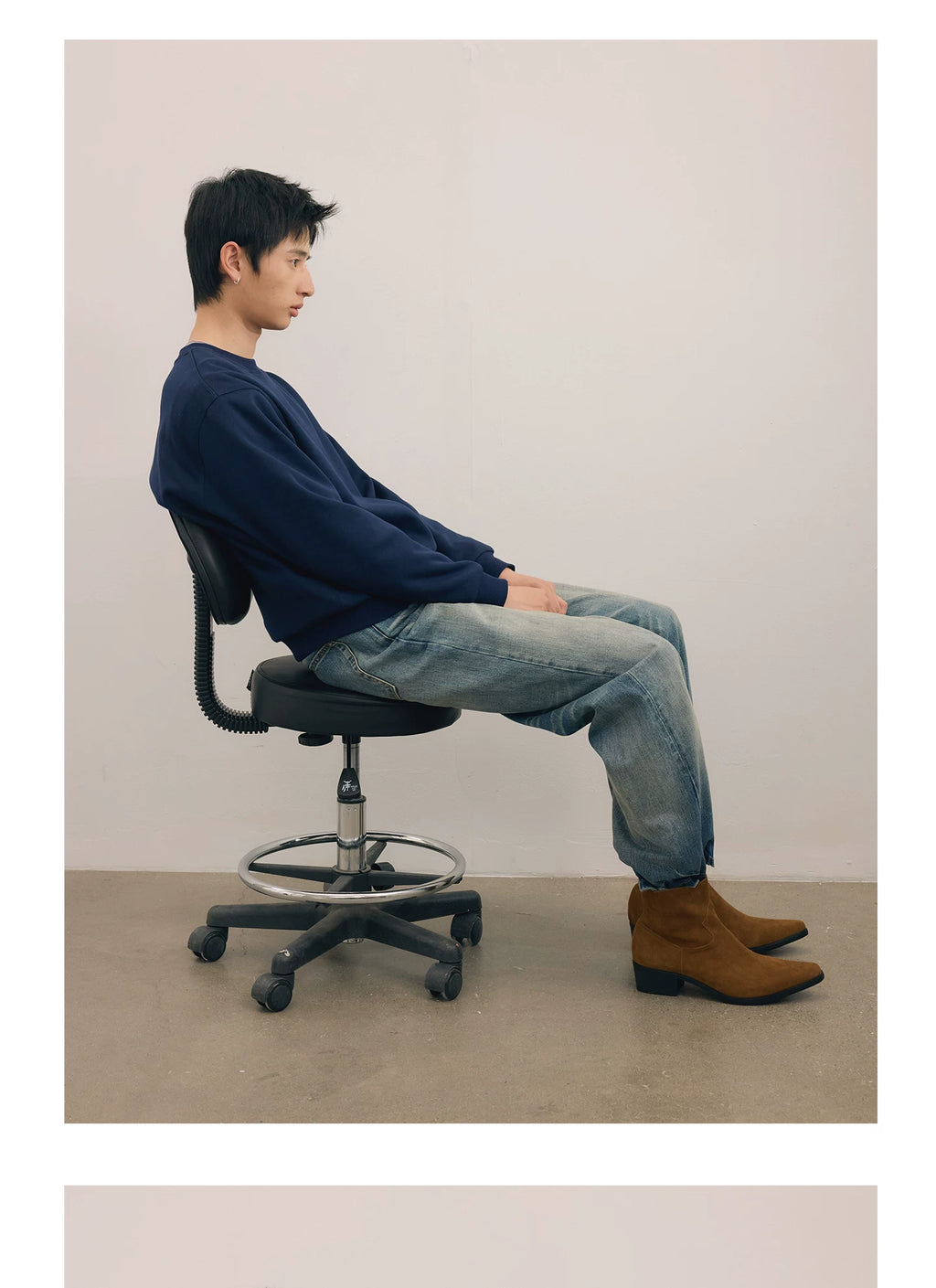 NO LOGO Mercerized Cow Suede Leather Chelsea Boots