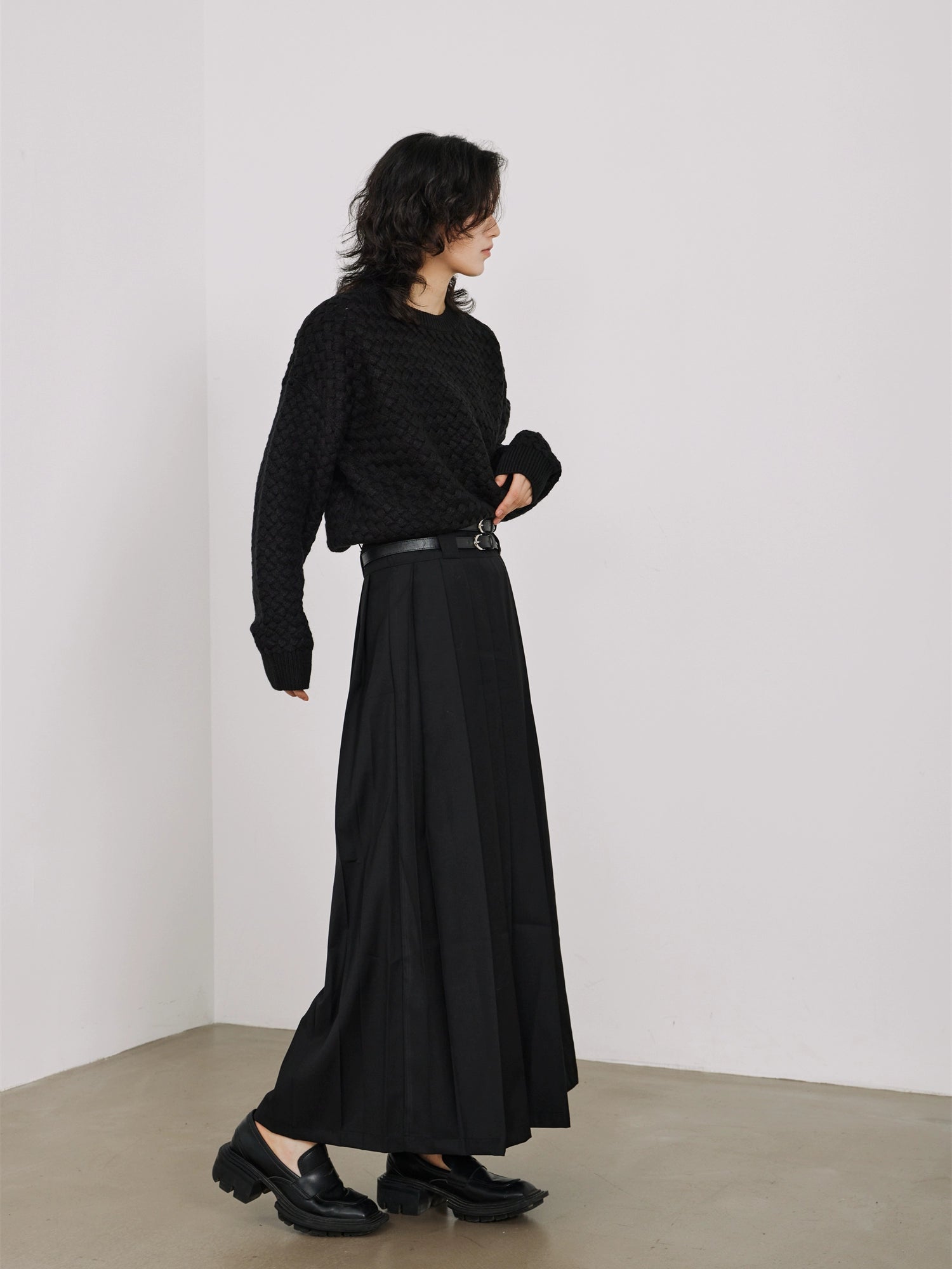 SUNYVONNE Skirt with Pleated A-word