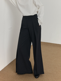 COLN Line-sensitive Flyer Slightly Wide Flared Pants