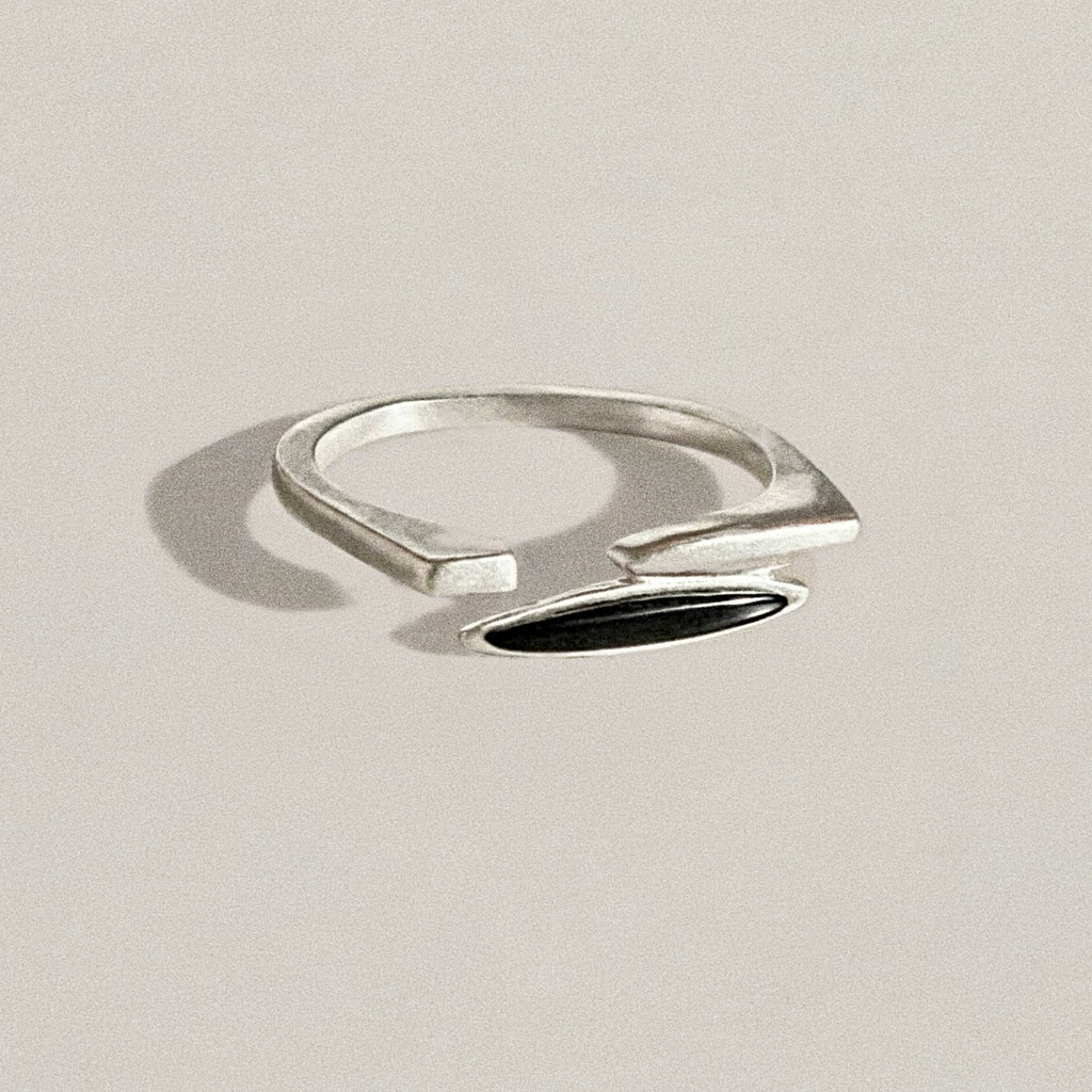 MEZZEM Sterling Silver Diamond-Shaped Black Onyx Open Ring
