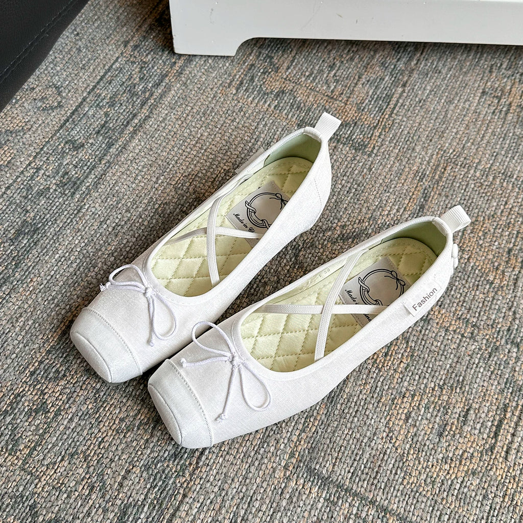 Lidaren Produced Patent Leather Bow Mary Jane Flat