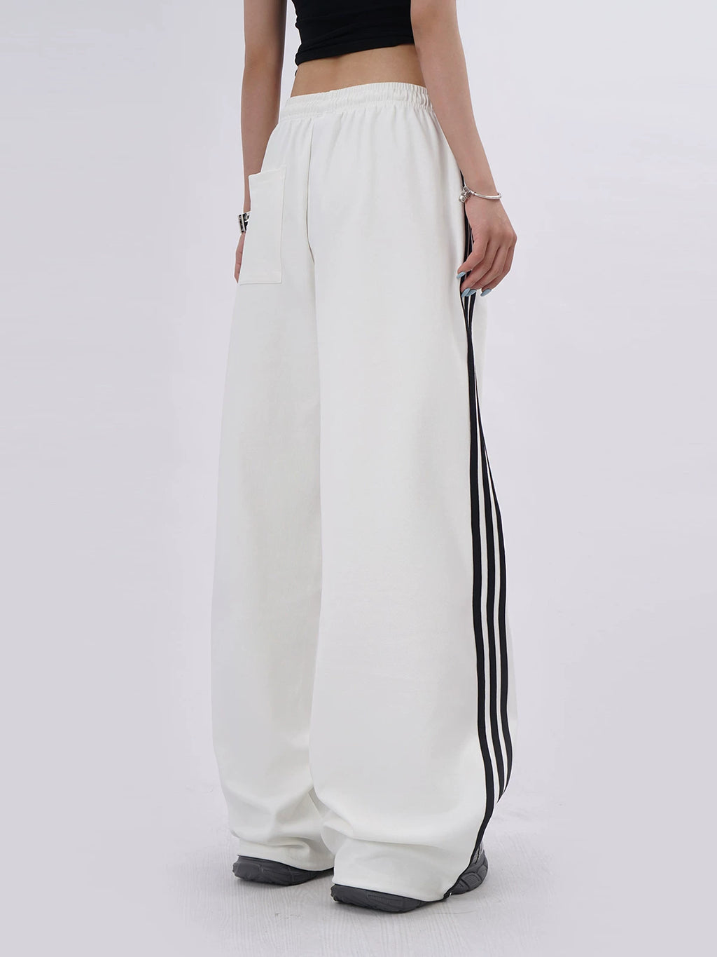 SAMUSAN Embroidered Three-bar Drawstring Slim Slacks