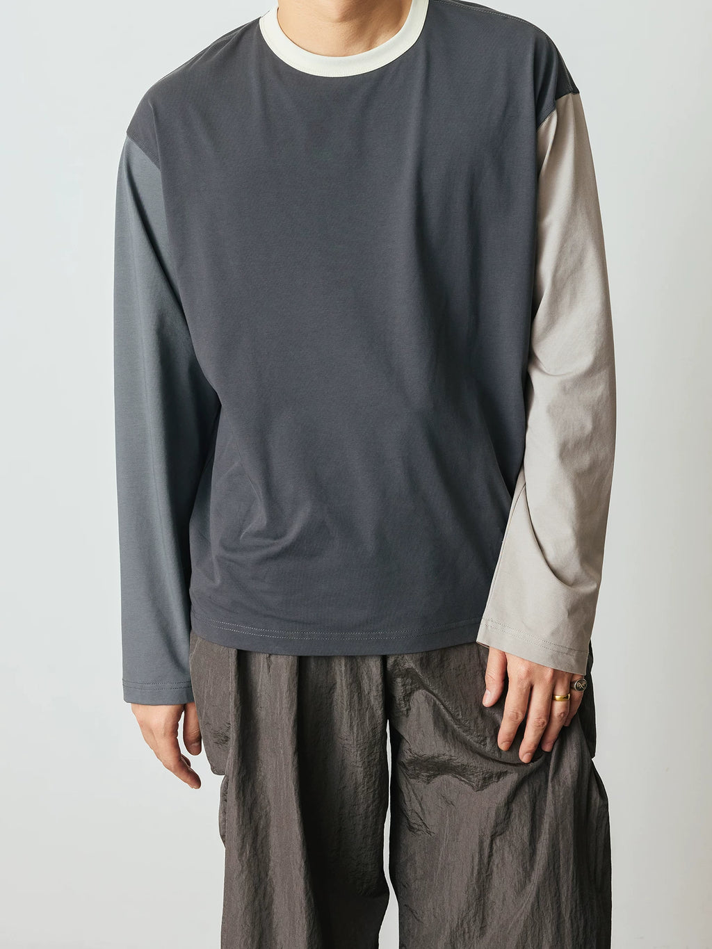 SUPERTOFU Color-Block Moisture-Wicking Loose Long-Sleeve Tee