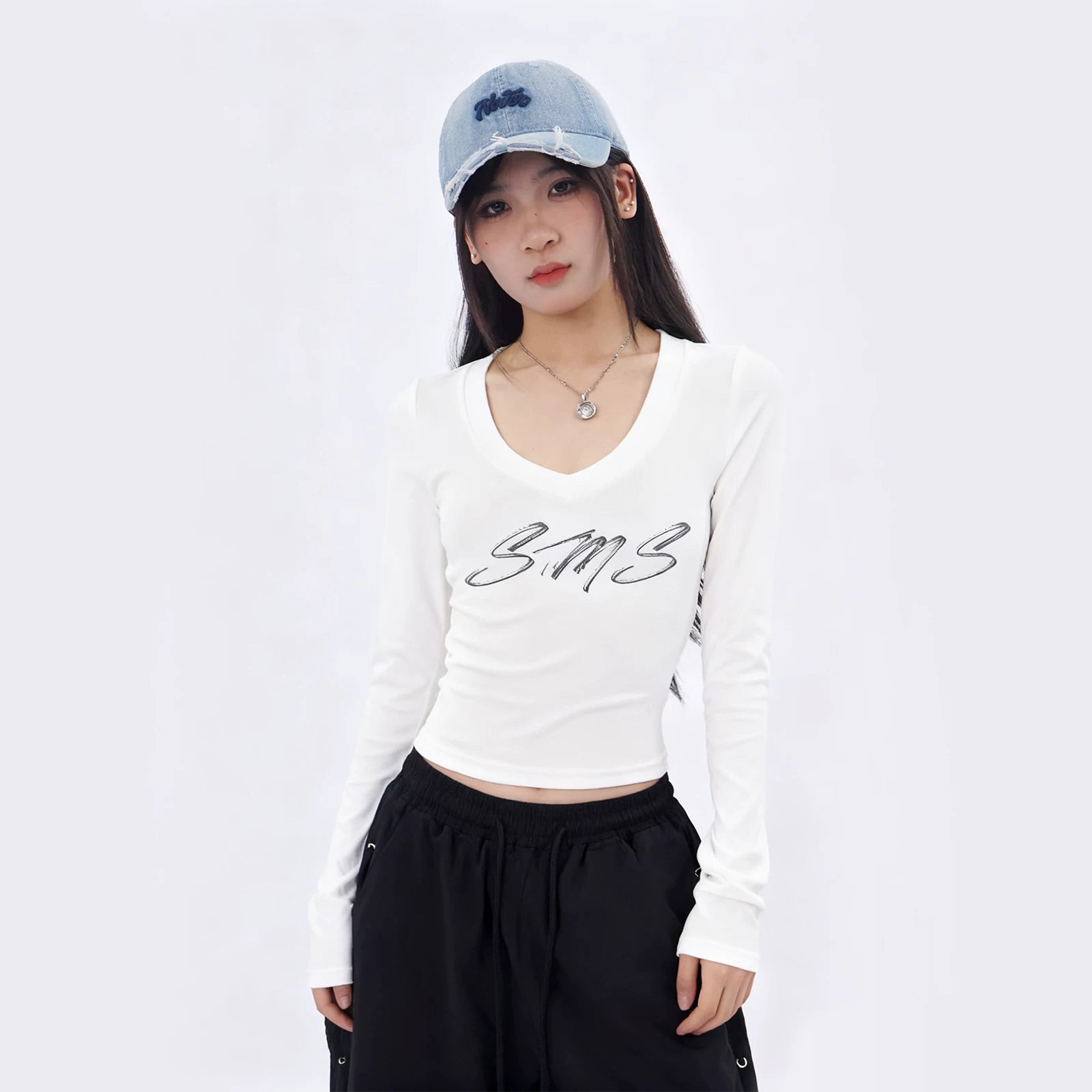 SAMUSAN V-neck Slim-fitting and Thin Skin-friendly Long-sleeved T-shirt